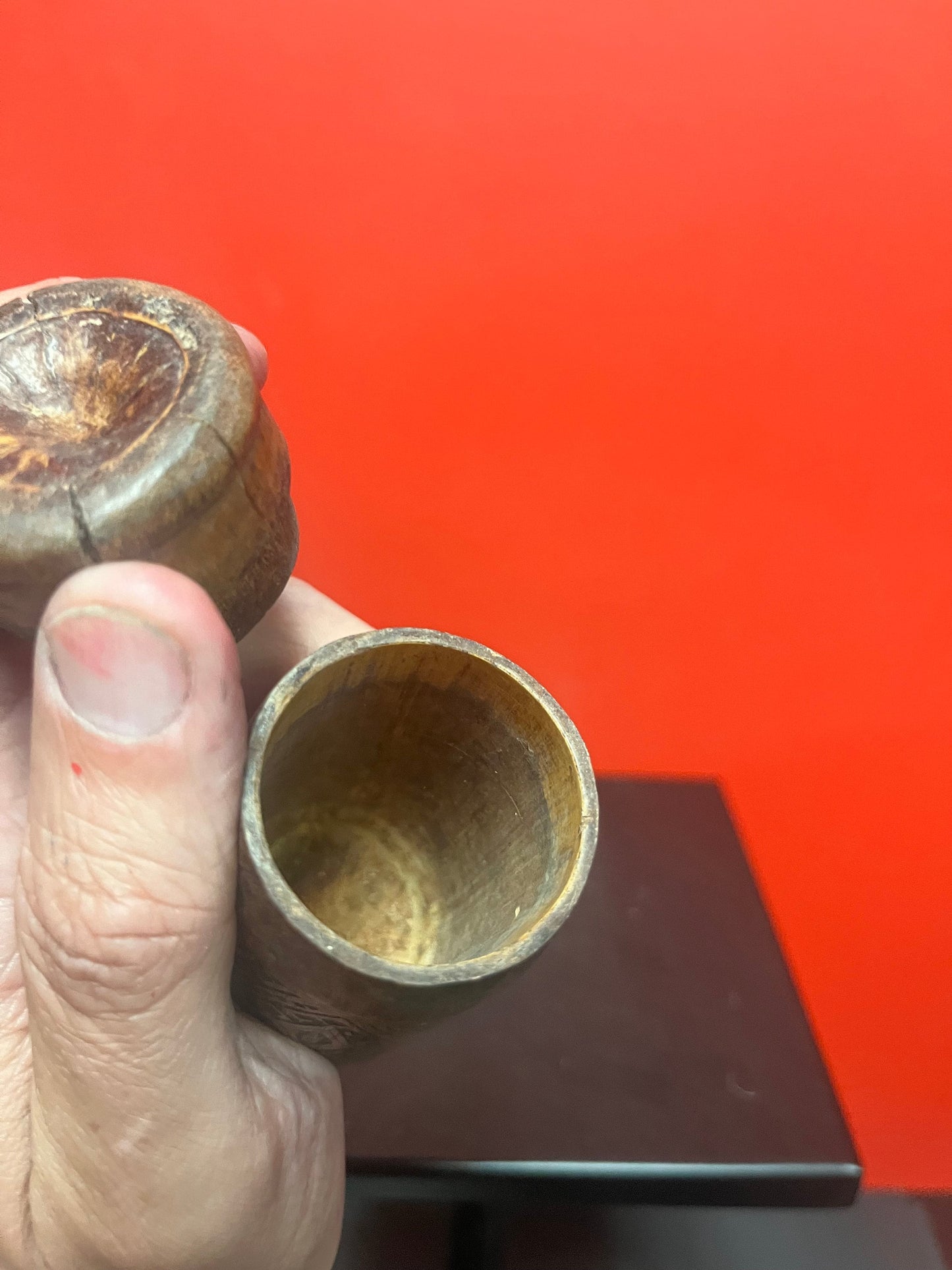 Lovely antique wooden cylinder box  - Very very old but a mystery piece 4 inches tall