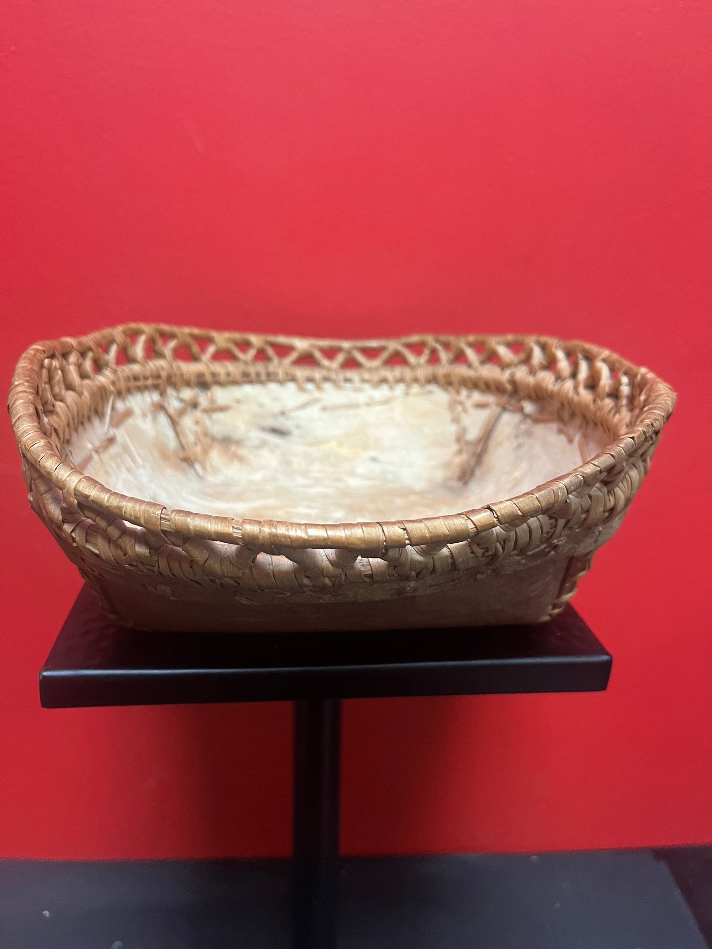 Lovely 12 x 9 x 4 high Canadian indigenous first nations Cedar bark basket with amazing lattice work unusual, and good condition