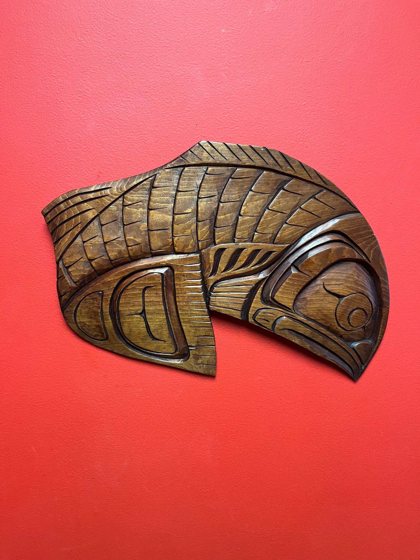 Stunning 17 x 12“ high indigenous first nations specific northwest Coast Willy Hawkins salmon plaque great detail and quality