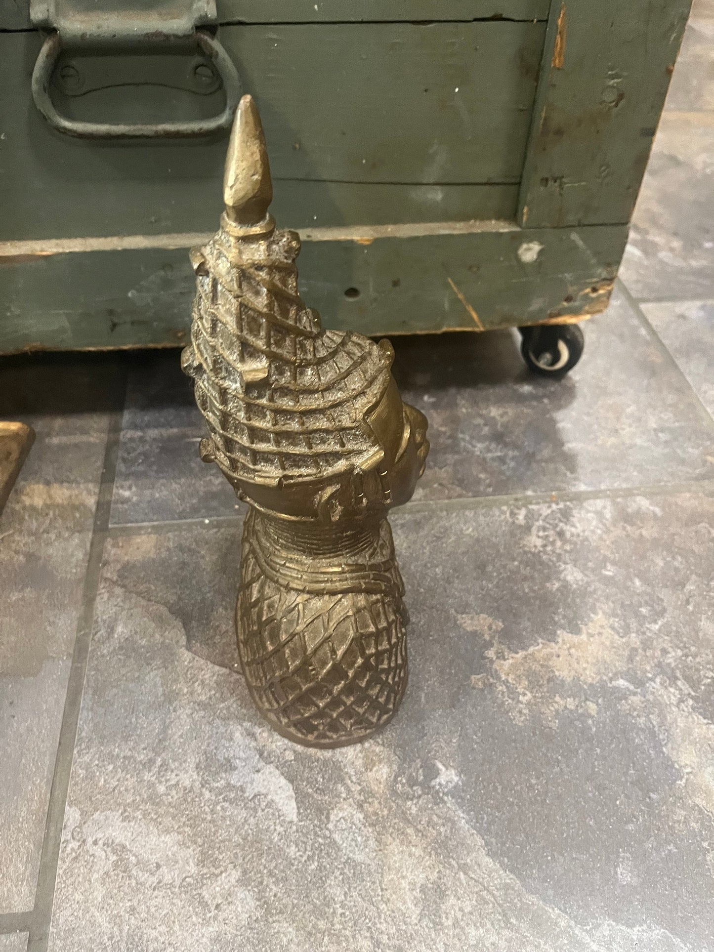 Absolutely fabulous authentic old African Benin bronze bust great patina and quality wow