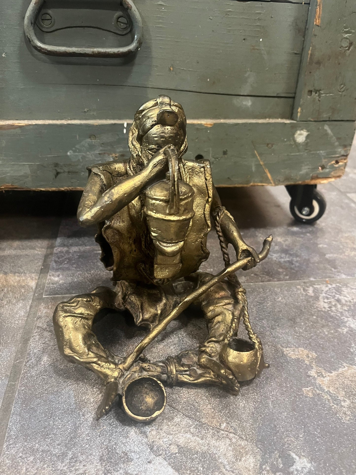 Stunning 9 inch tall old Benin bronze figure heavy with patina great imagery African beauty