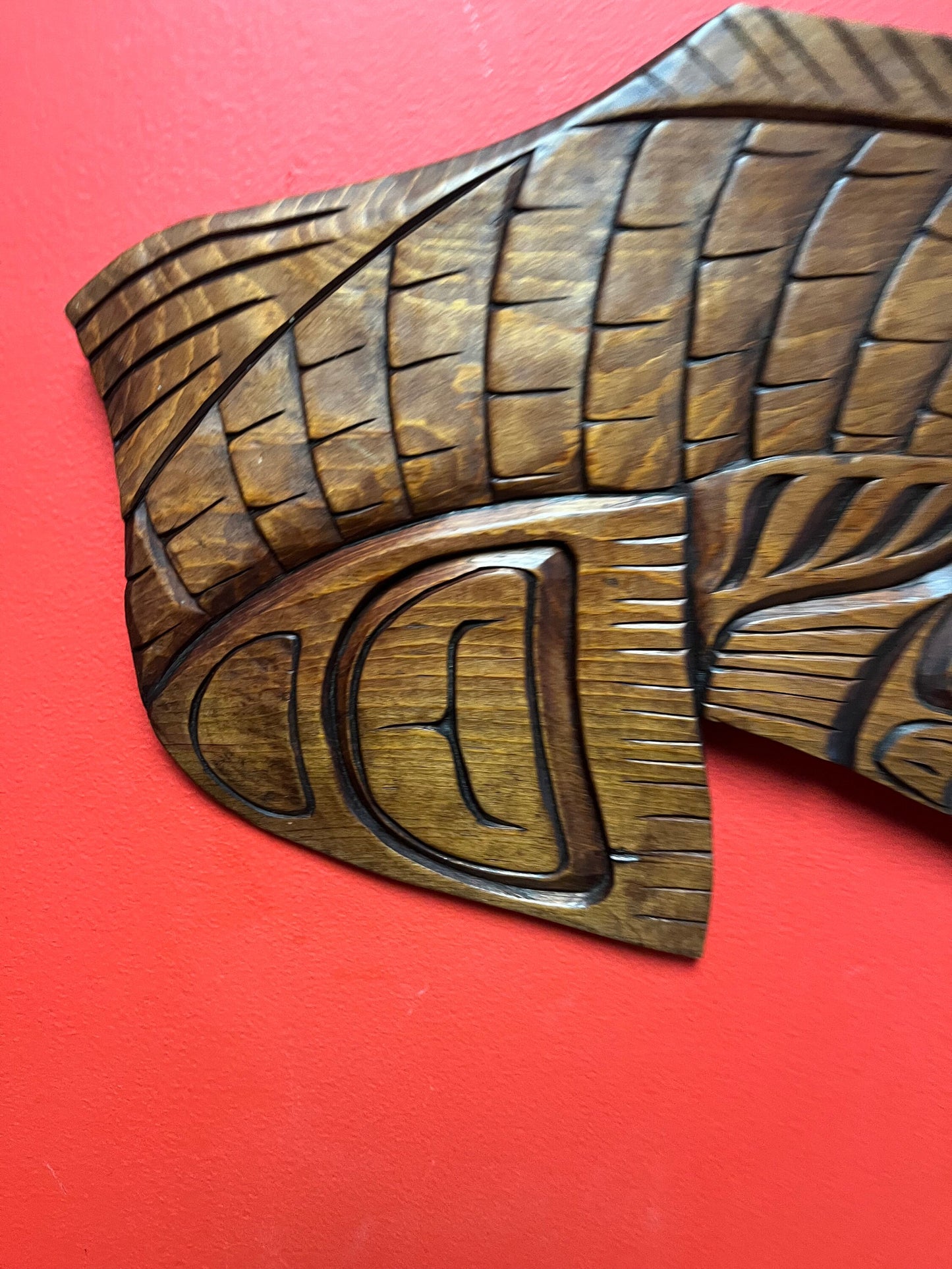 Stunning 17 x 12“ high indigenous first nations specific northwest Coast Willy Hawkins salmon plaque great detail and quality