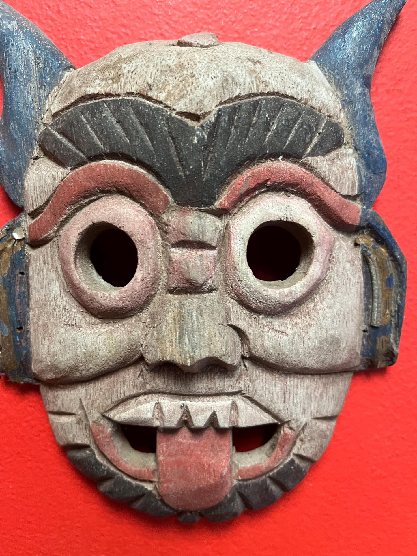 Lovely antique 8 x 6 Tibetan mask with great patina and ready to hang wow small crack
