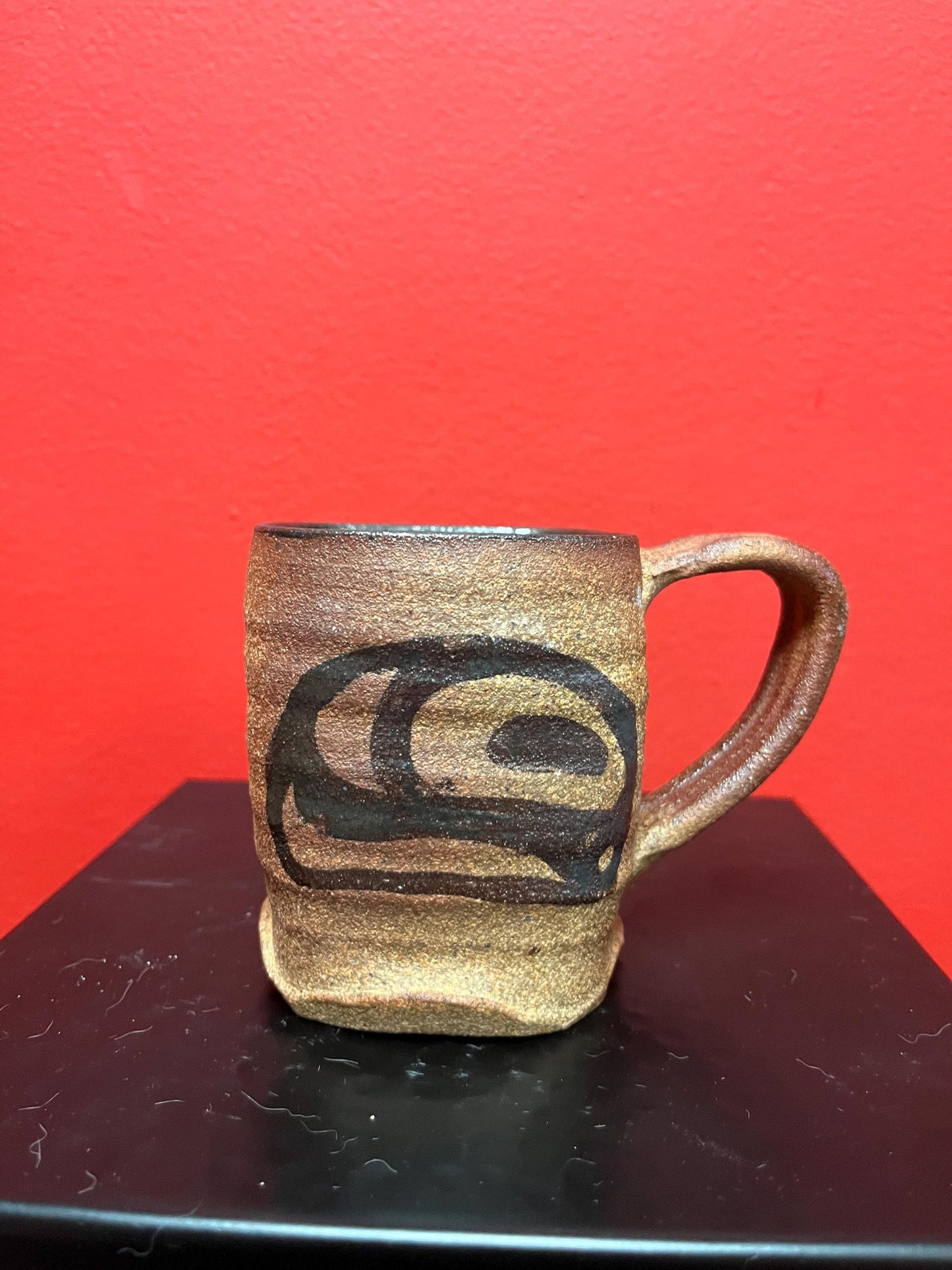 Lovely indigenous first nations Pacific Northwest coast  signed painted pottery mug  old  very cool  perfect condition  4 x 3 high
