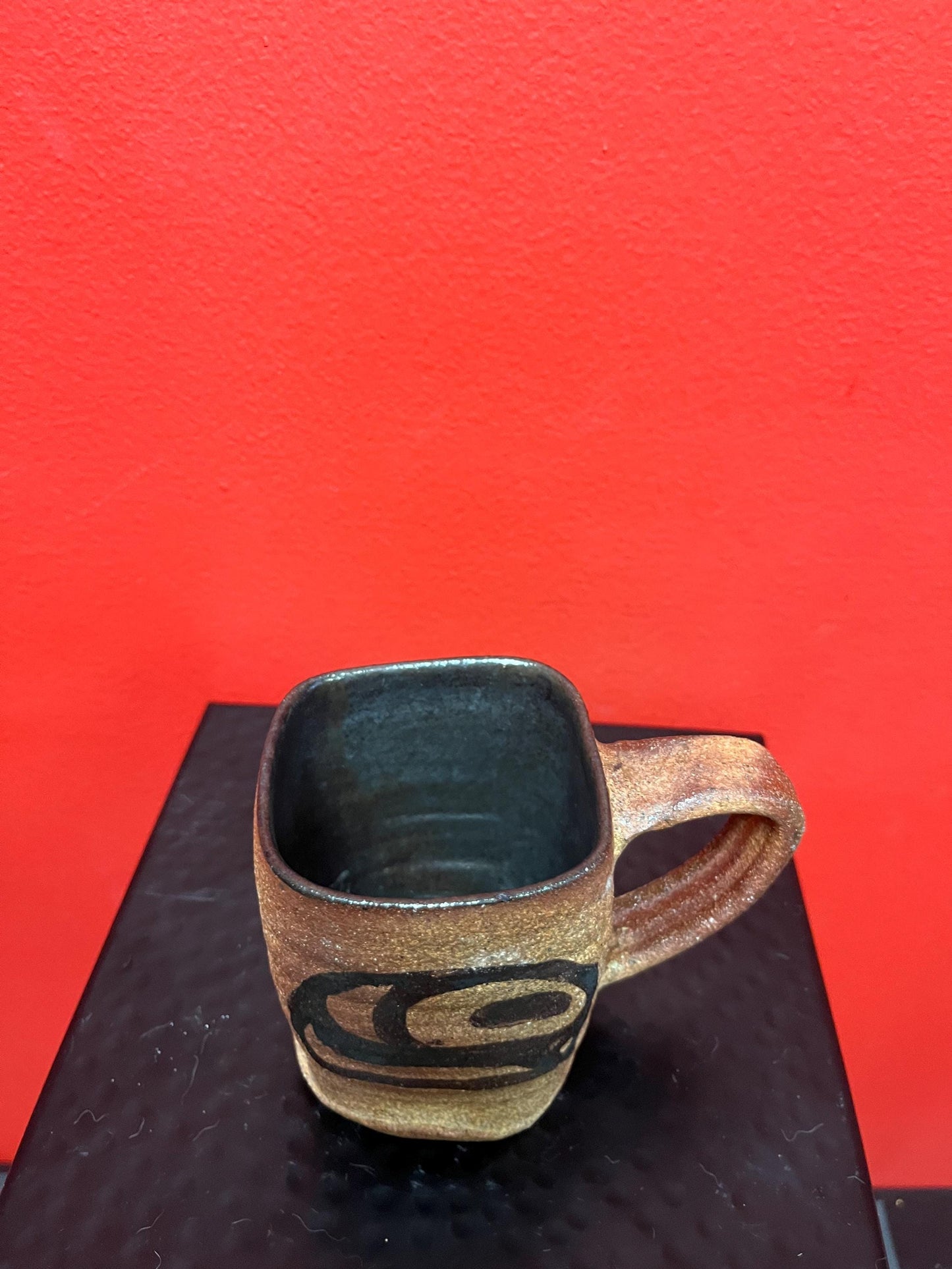 Lovely indigenous first nations Pacific Northwest coast  signed painted pottery mug  old  very cool  perfect condition  4 x 3 high