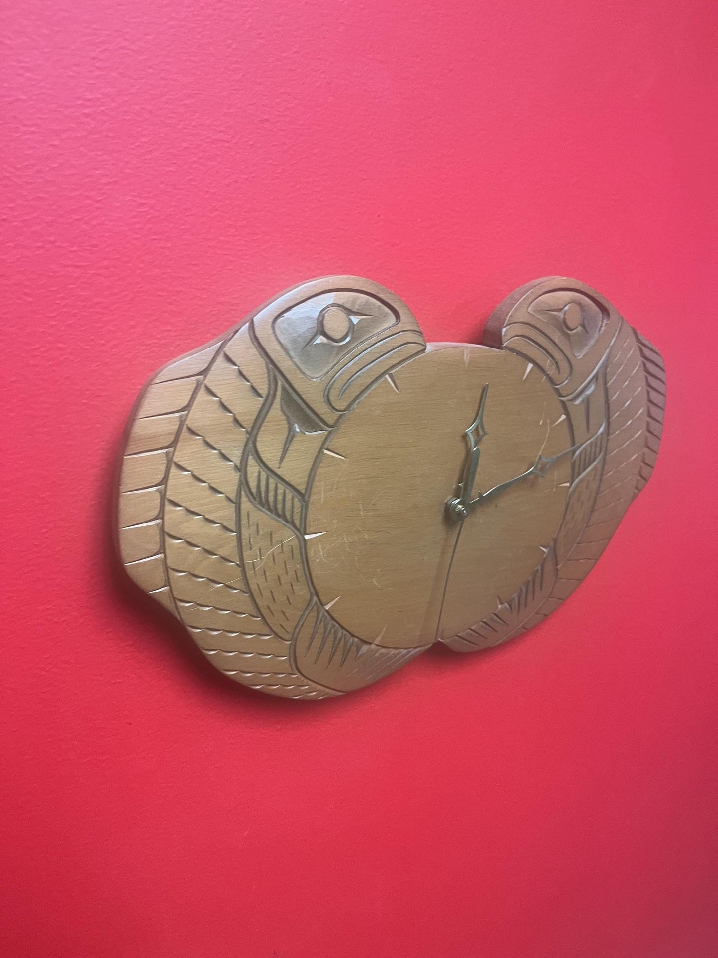 Fabulous unique 15 x 9 inch signed indigenous nations pacific  Northwest Coast salmon clock -  working  great gift