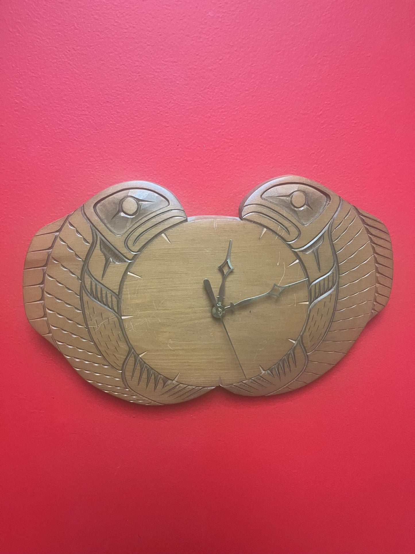 Fabulous unique 15 x 9 inch signed indigenous nations pacific  Northwest Coast salmon clock -  working  great gift