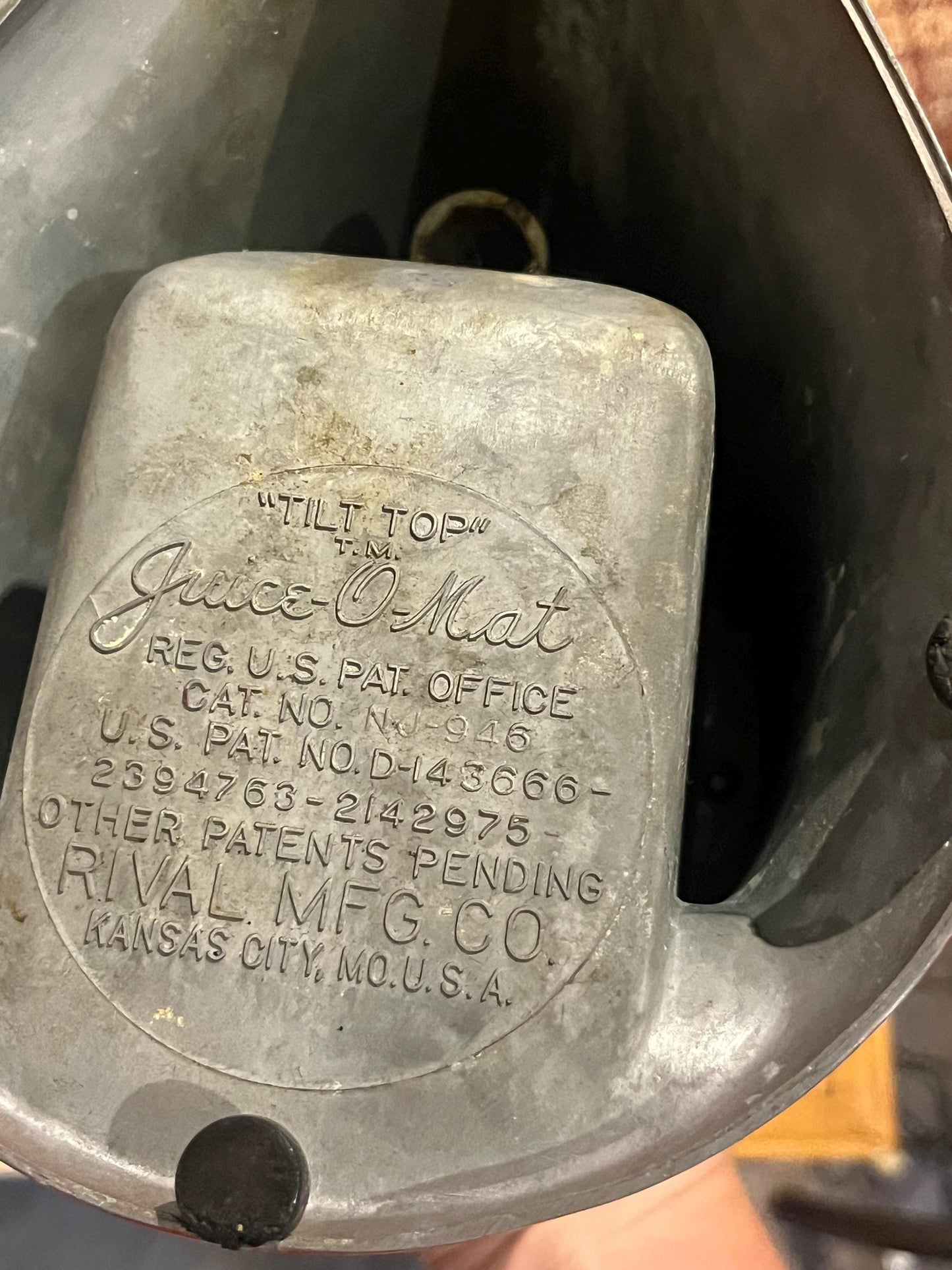 8 inch tall vintage rival working juice - o - mat crazy cool condition well loved best colour wow