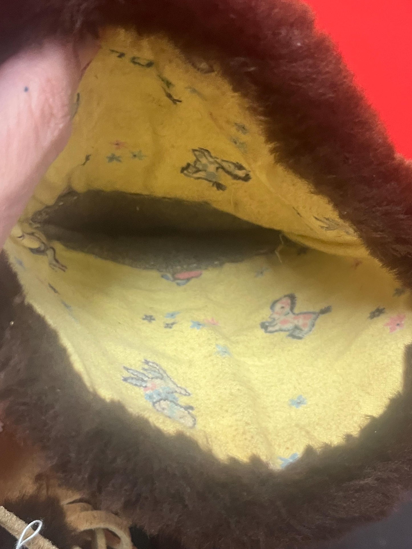 14 x 8 inch indigenous First Nations Pacific Northwest coast beaded gloves great value