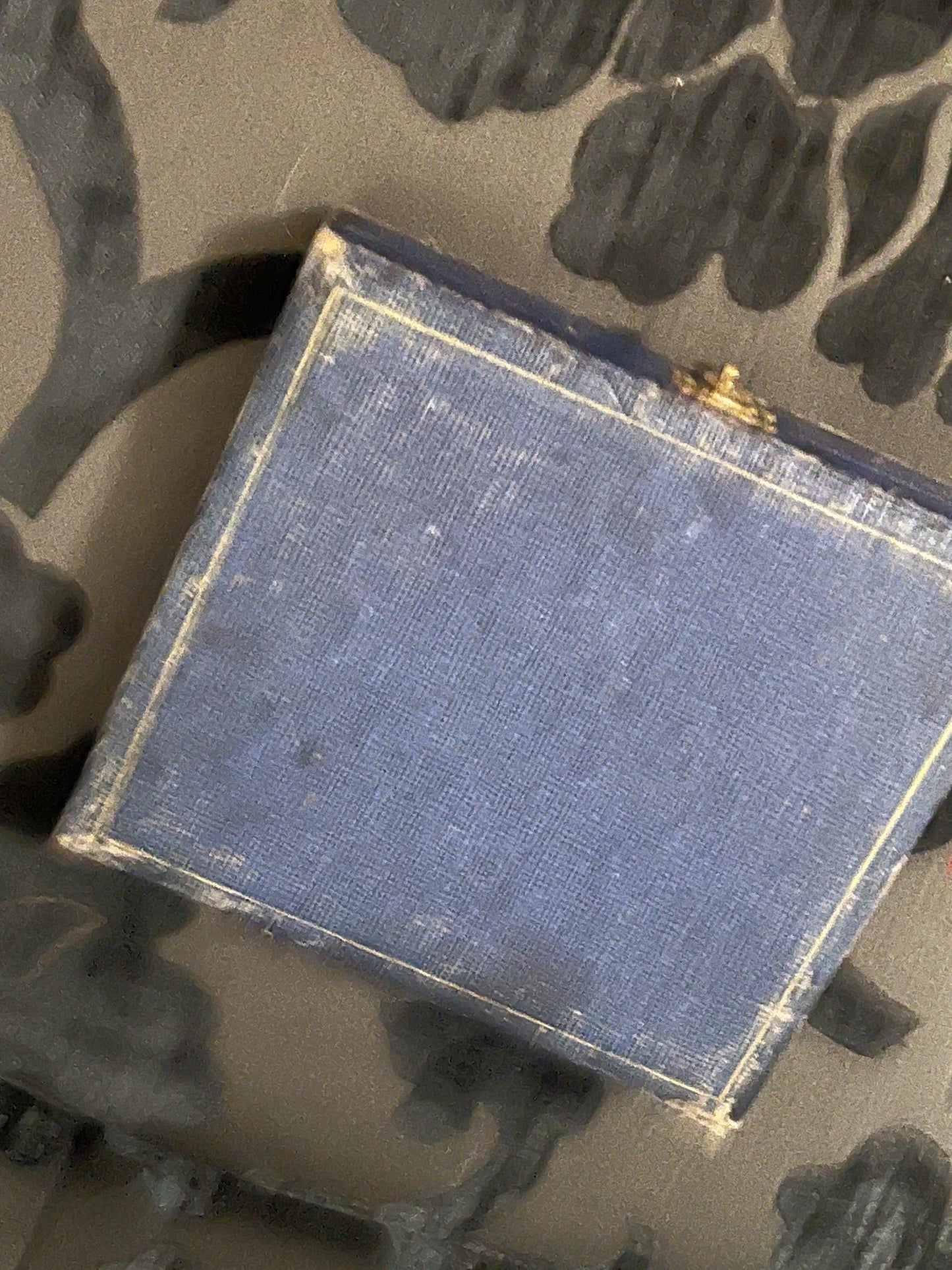 Lovely set of six English silver plated antique snack forks in original box great gift value priced