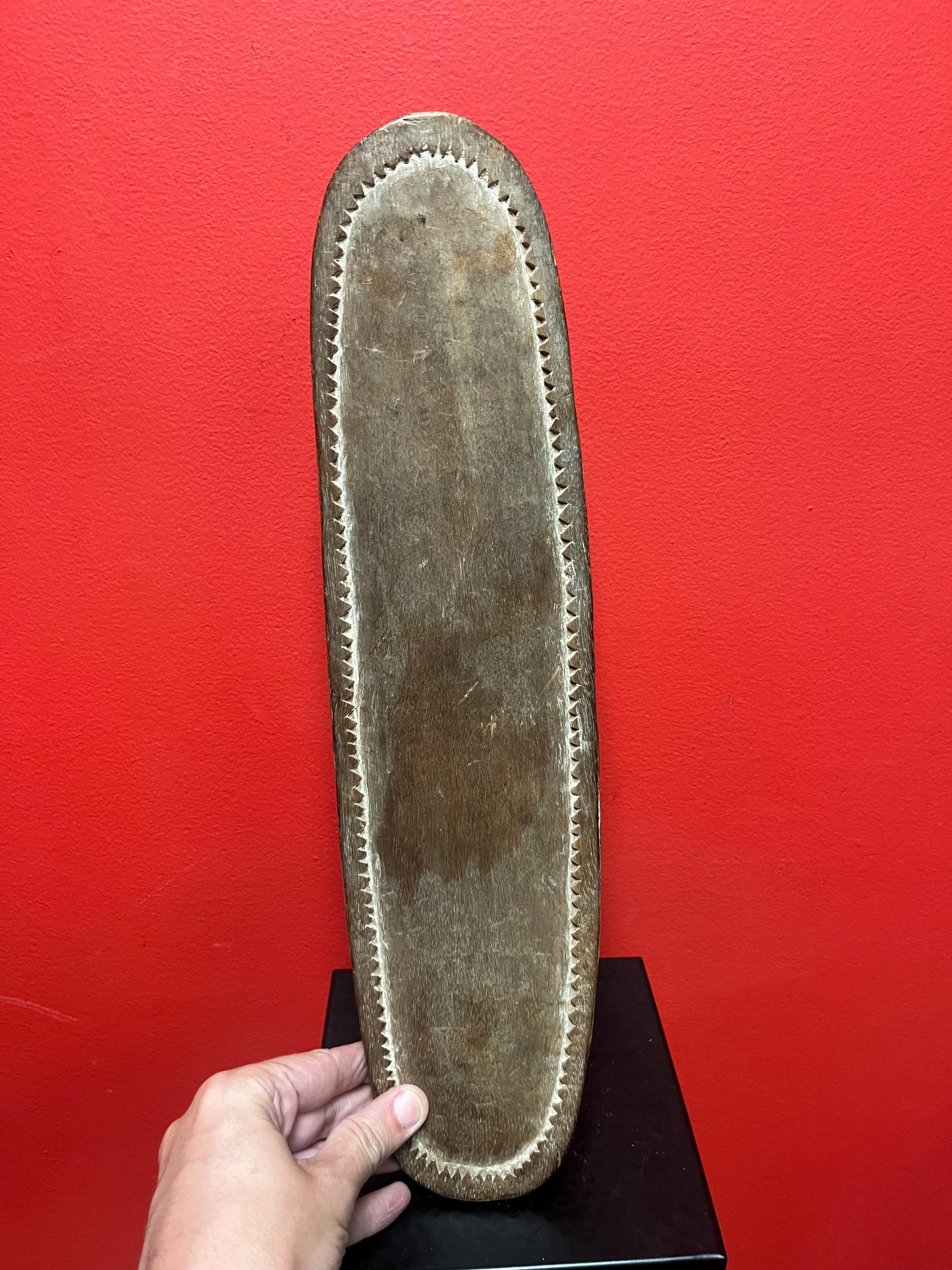 Absolutely stunning 19 x 5 antique oceanic stool or headrest wonderful design and patina a really magical