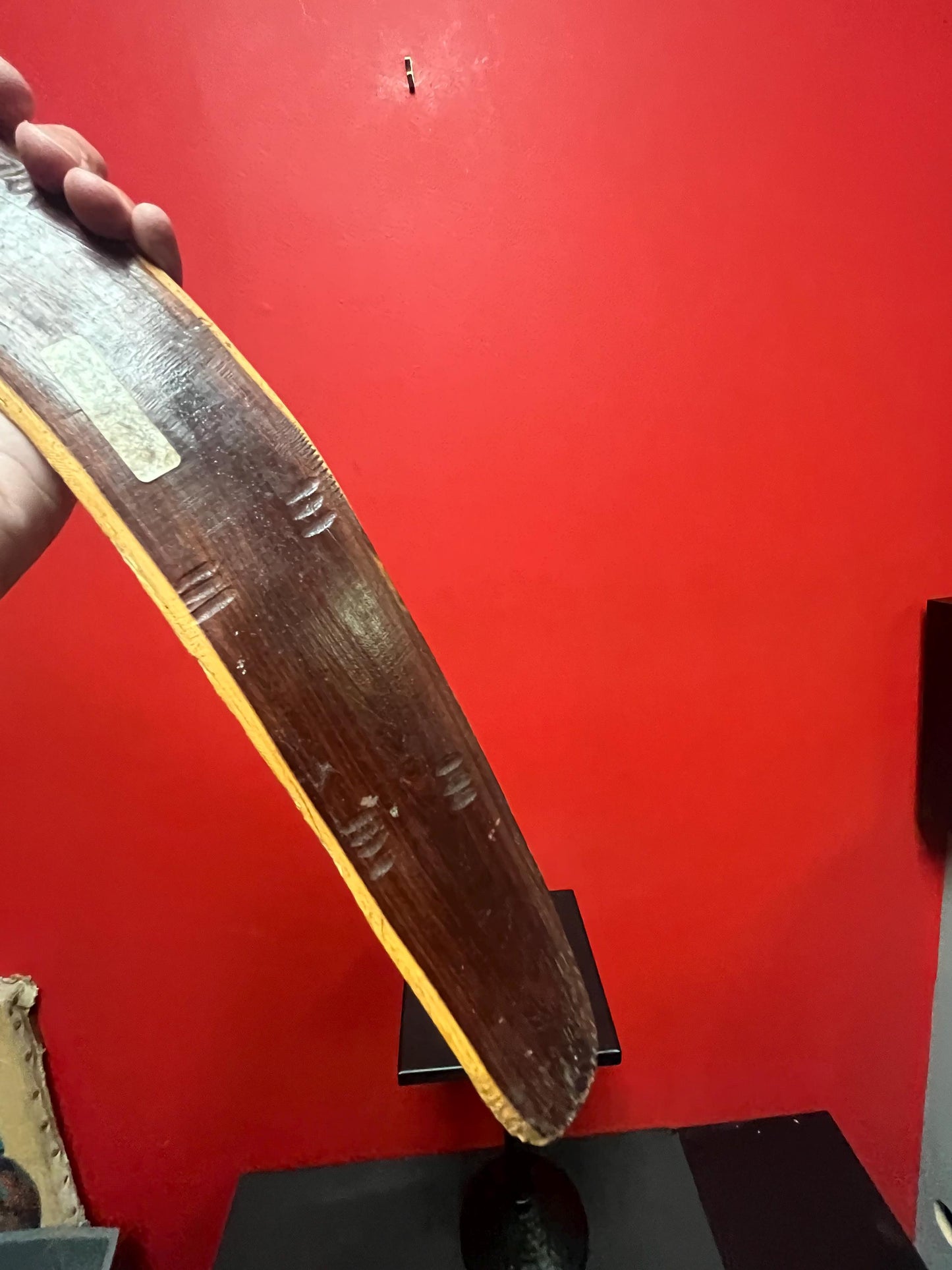 23 inch long vintage Australian authentic boomerang - great style and patina wow