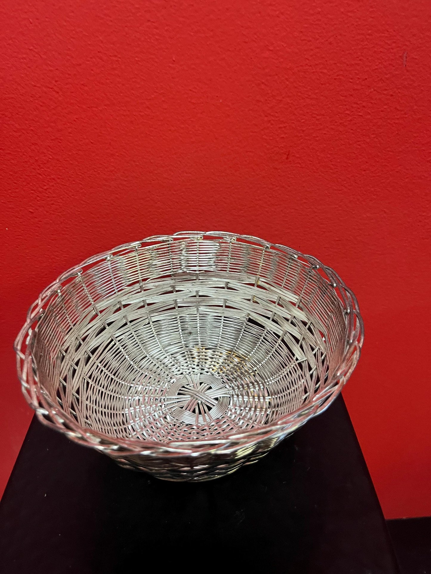 Beautiful 7 x 3 tall English silver plated basket wonderful gift