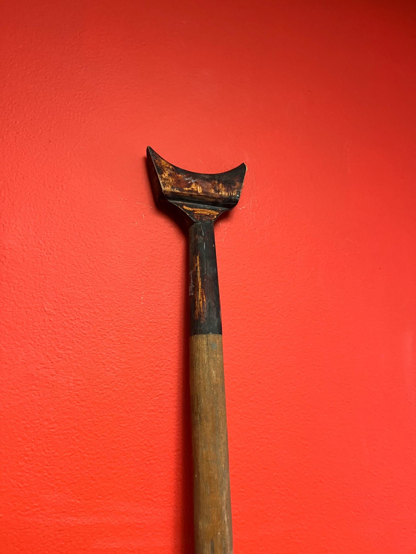 Wonderful museum quality 52 x 12  antique authentic oceanic paddle in the shape of a fish  small damage on side  amazing patina  wow