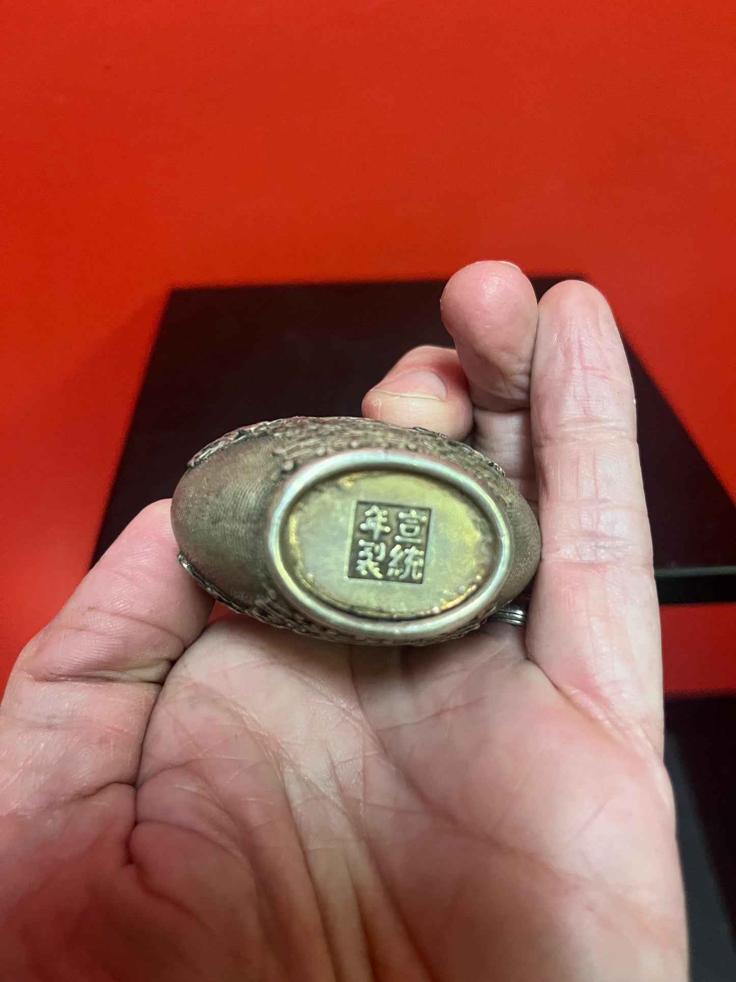 4 inch lovely untested silver Chinese signed snuff bottle great imagery