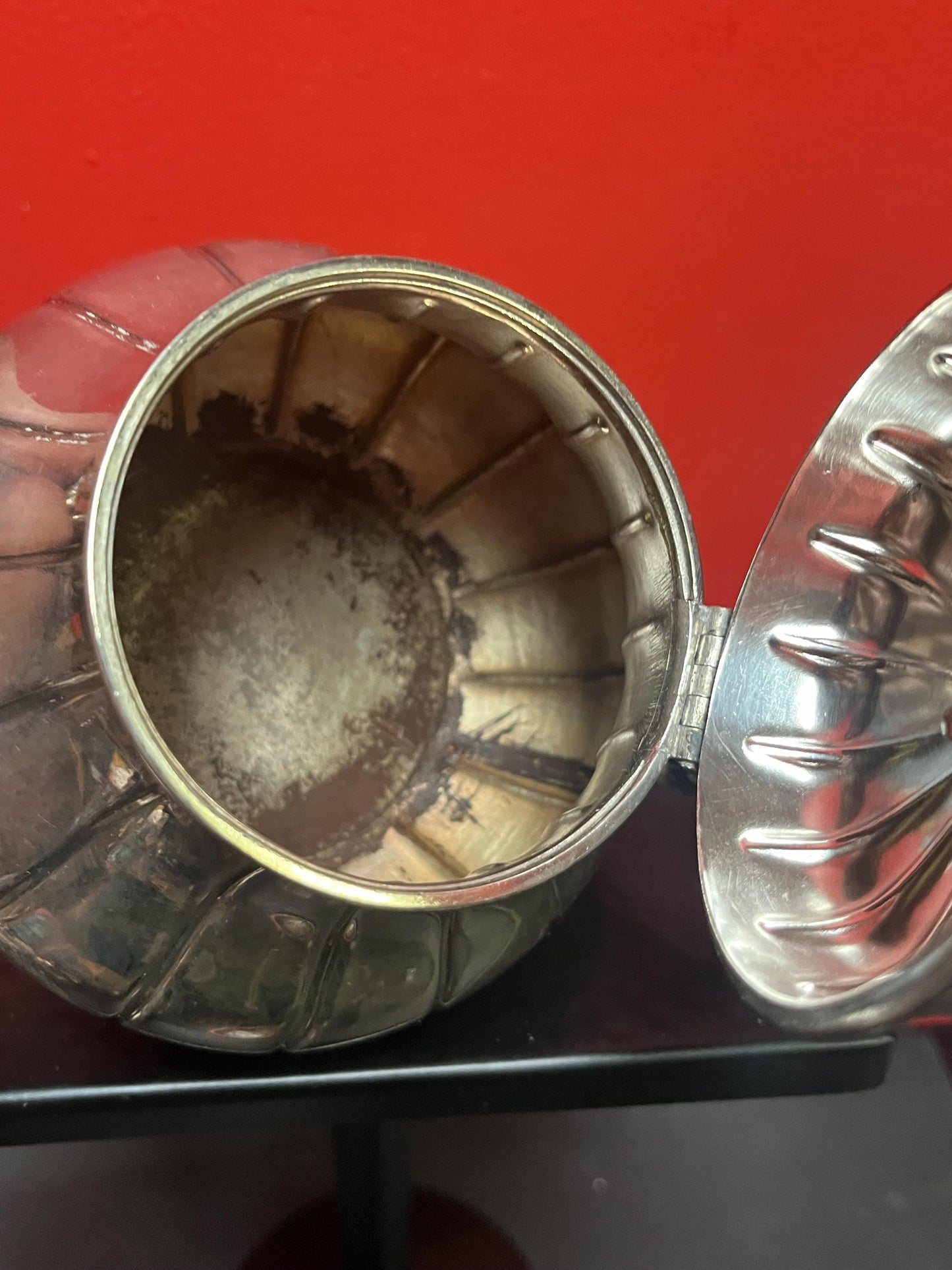 Lovely good quality well hallmarked silver plated teapot  English beauty and perfect to use or gift  handle little loose  value priced