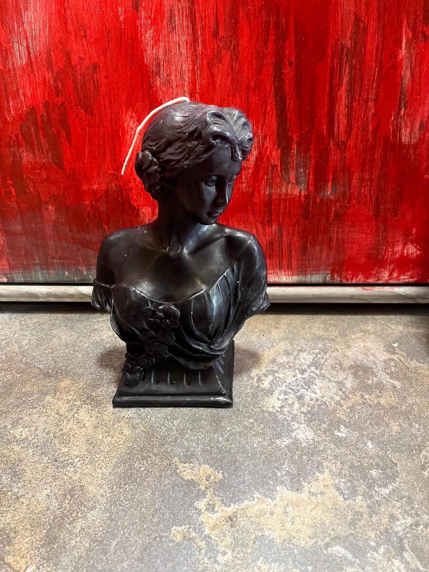 Amazing 8 inch tall candle in the form of a beautiful lady wow perfect gift mint condition.