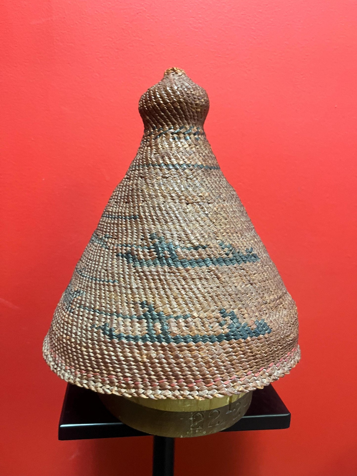 Stunning museum quality 11 x 10“ wide authentic early early 19 century indigenous First Nations Nootka whaling hat great patina and design