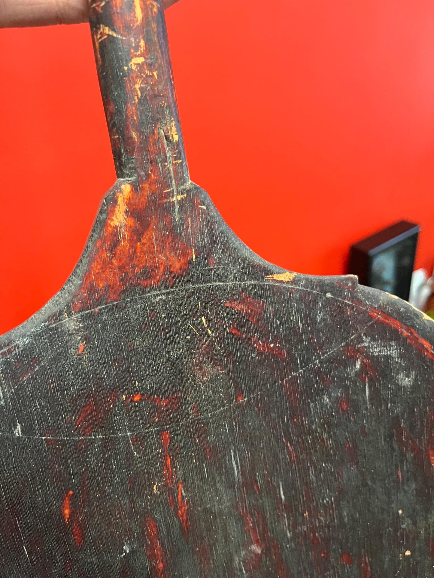 Wonderful museum quality 52 x 12  antique authentic oceanic paddle in the shape of a fish  small damage on side  amazing patina  wow