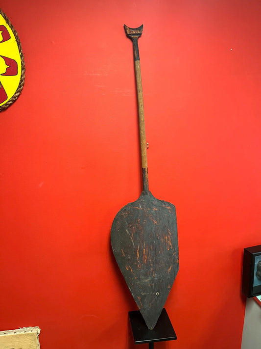 Wonderful museum quality 52 x 12  antique authentic oceanic paddle in the shape of a fish  small damage on side  amazing patina  wow