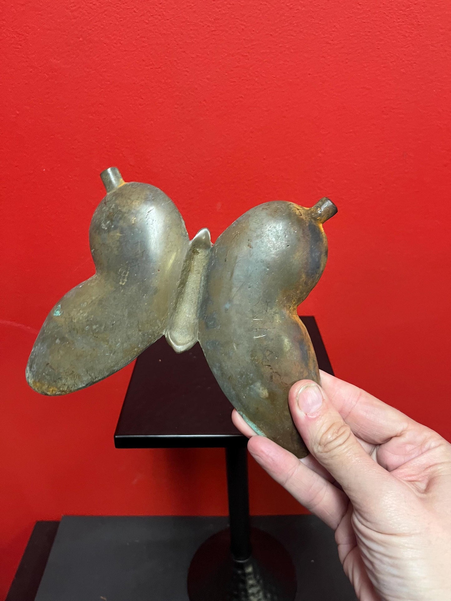 Lovely Asian bronze 6 x 7“ wide butterfly dish  or ashtray   amazing patina  cool gift