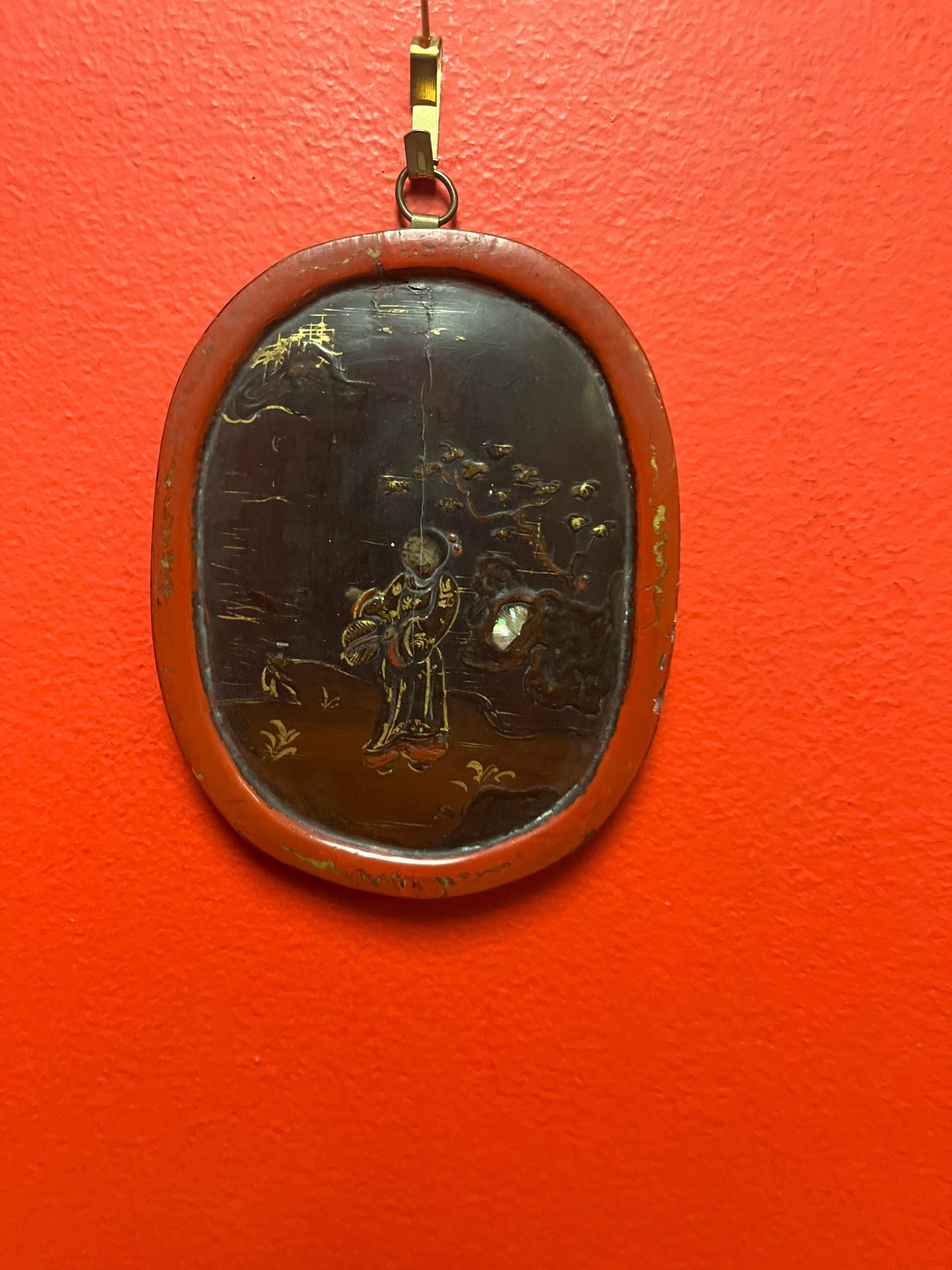 Wonderful 5 x 4 Chinese lacquer framed picture with abalone shell   wonderful detail and great gift ready to hang