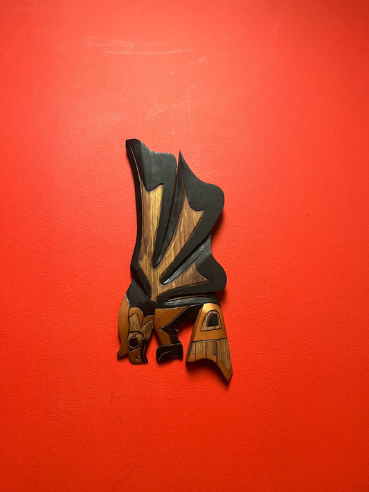 Lovely 14 x 6 indigenous first nations Pacific Northwest Coast Linda Jack carving of an eagle in Hunt   wonderful colours  and detail