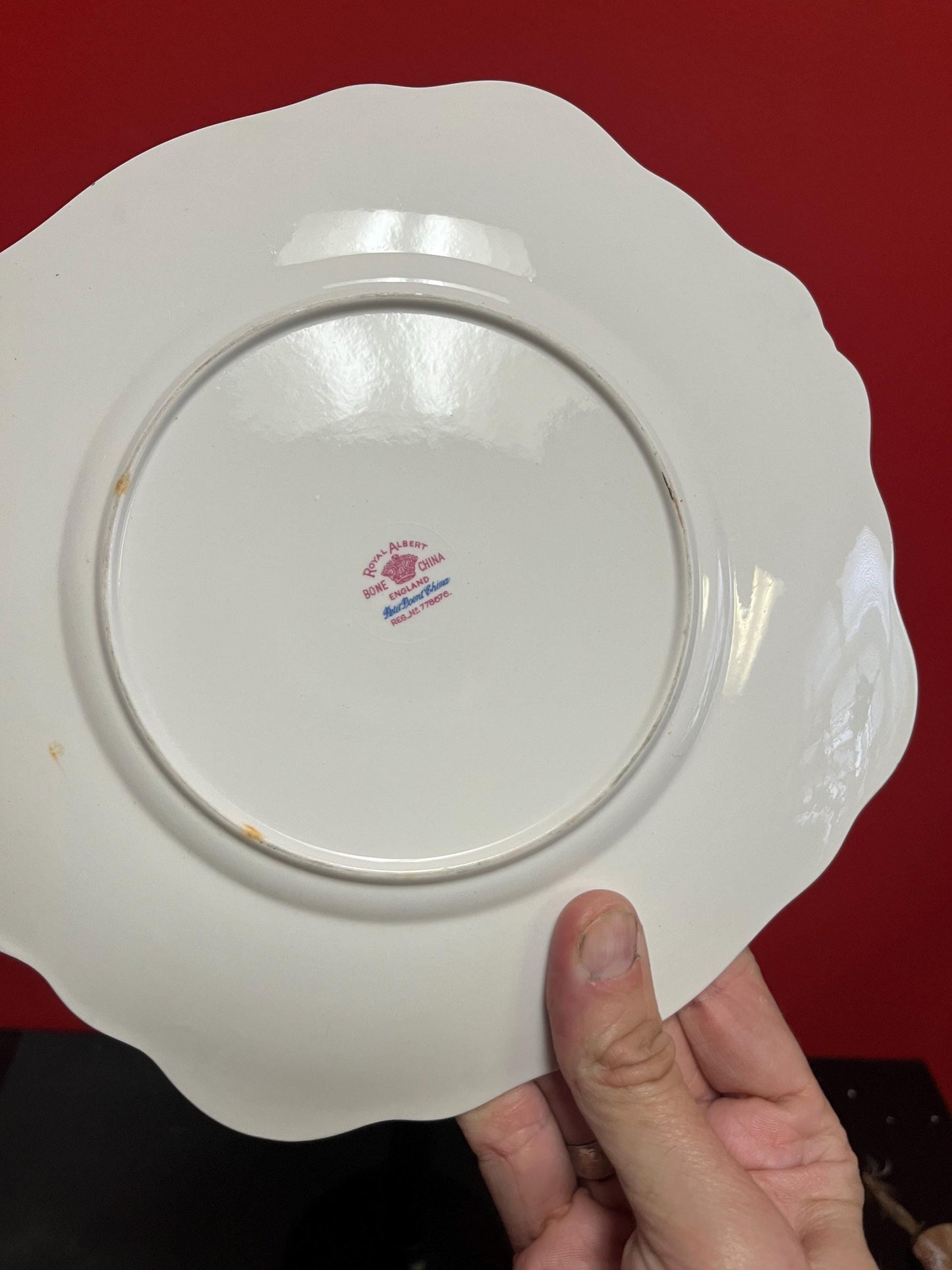 Royal Albert 10 inch cake plate — petit point — great condition great price