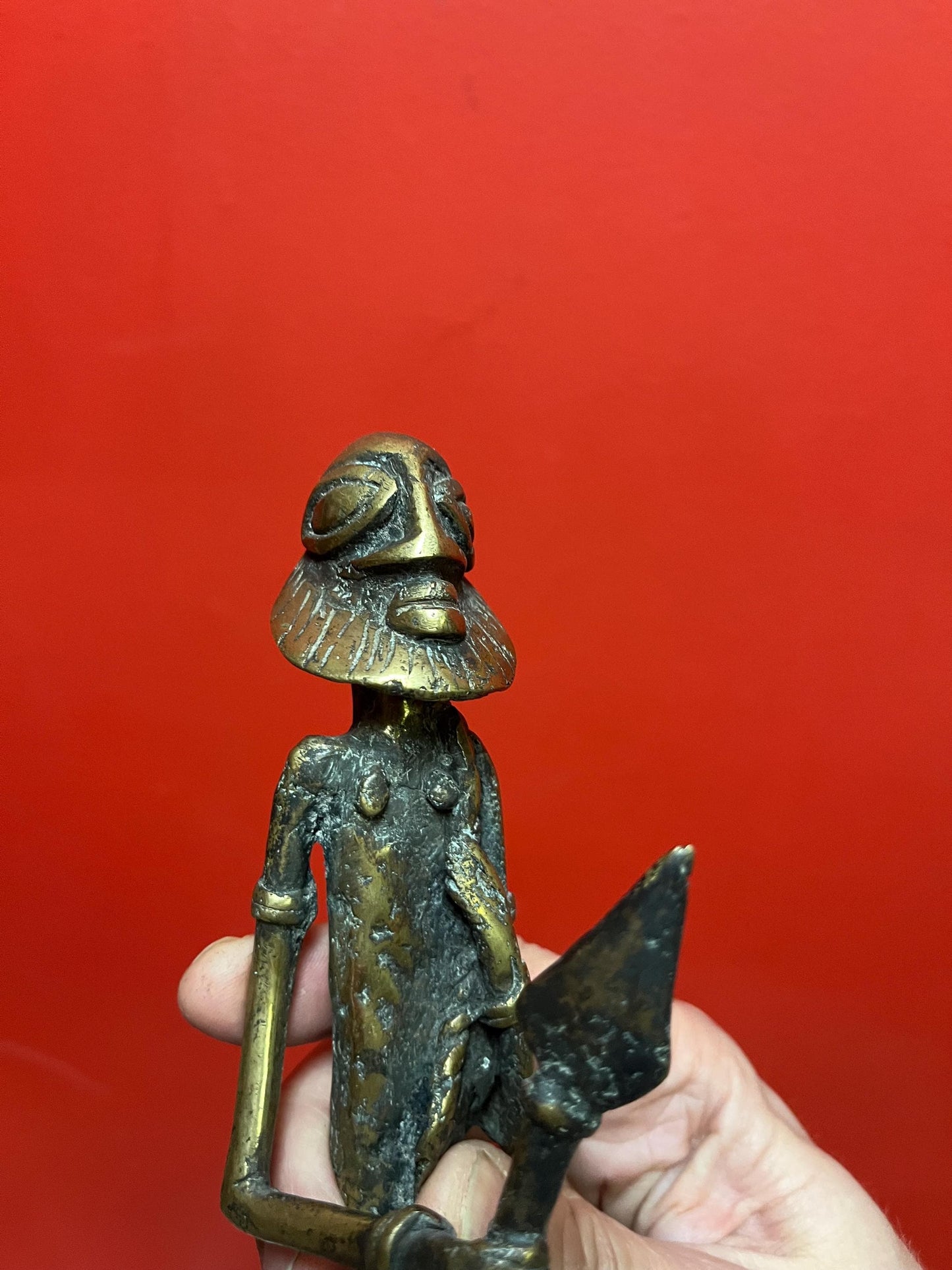 Beautiful 9 inch tall African Benin statue great patina wow price