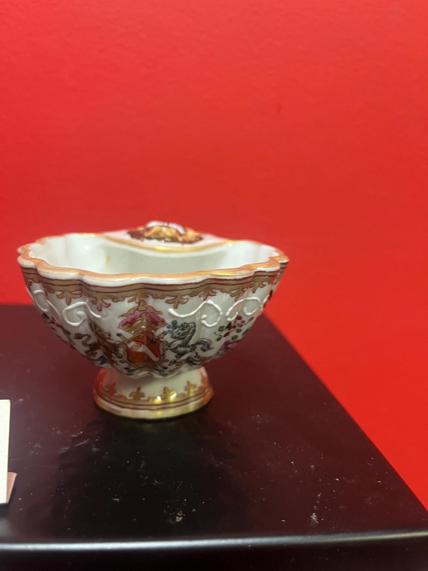 Spectacular 4 inch European 19 century copy of Chinese export porcelain wonderful dish about 4 inches great condition see photos