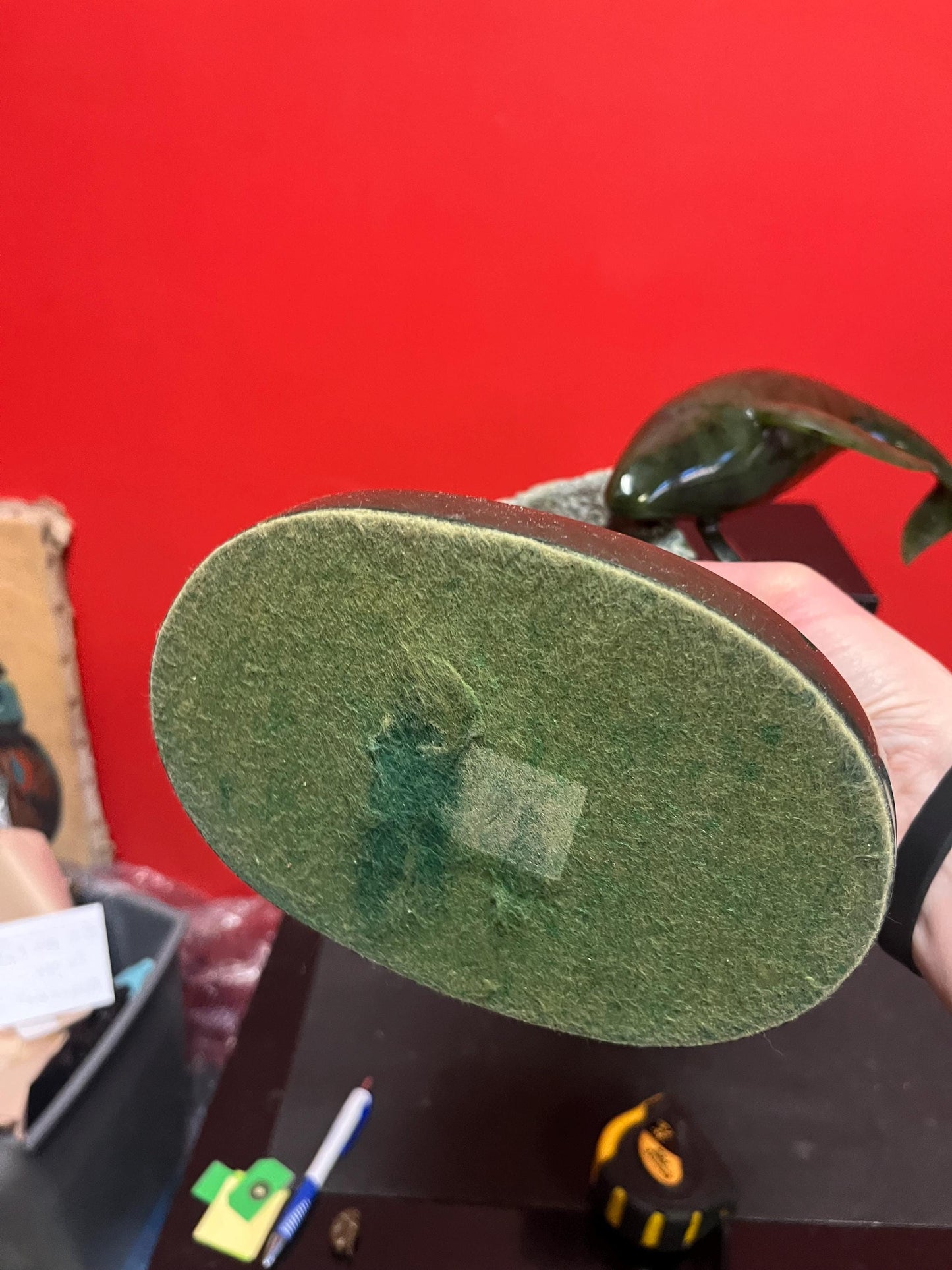 Stunning Canadian BC Jade statue of a killer whale out of a rock LYLE SOPEL with authentication certificate valued at 12500 dollars