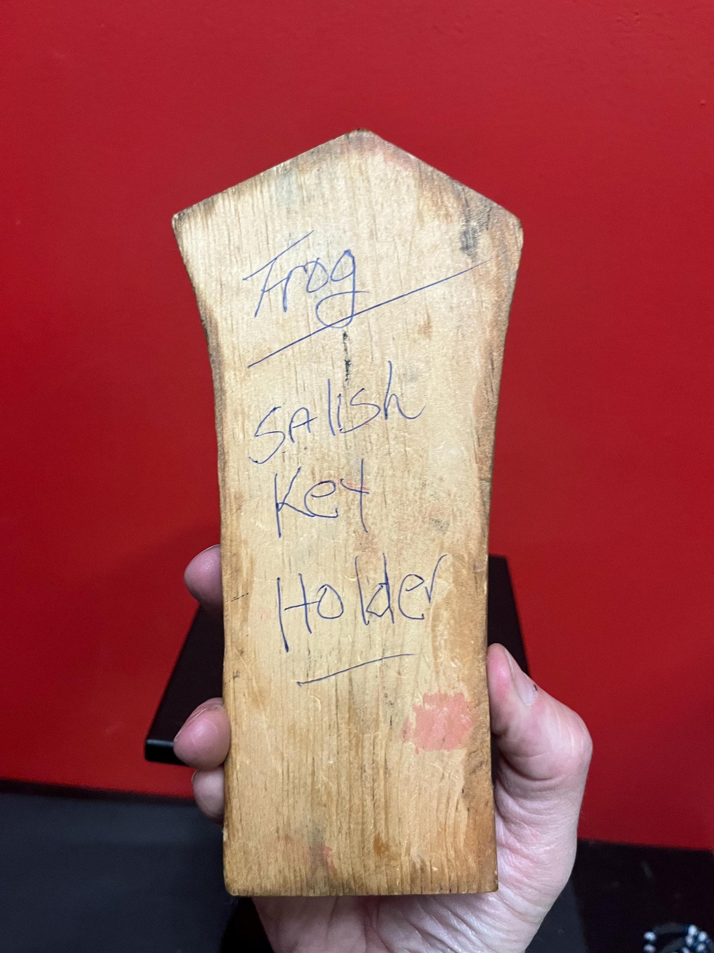 Beautiful indigenous first nations, Pacific Northwest Coast 9 inch frog plaque key holder — Unusual and needs hanger — unsigned