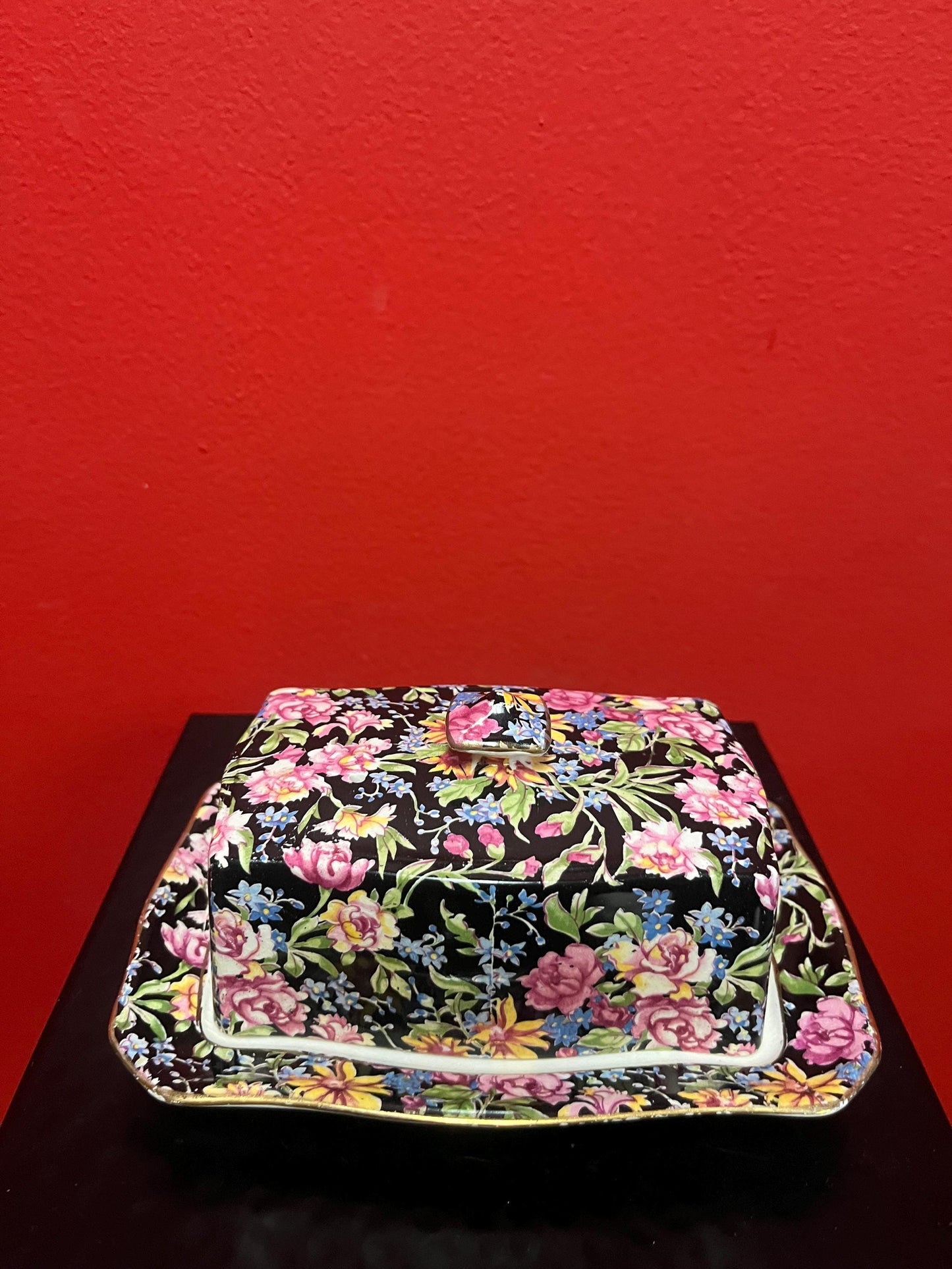 6 x 4 x 4 inch high chintz Nantwich covered butter dish good condition great price