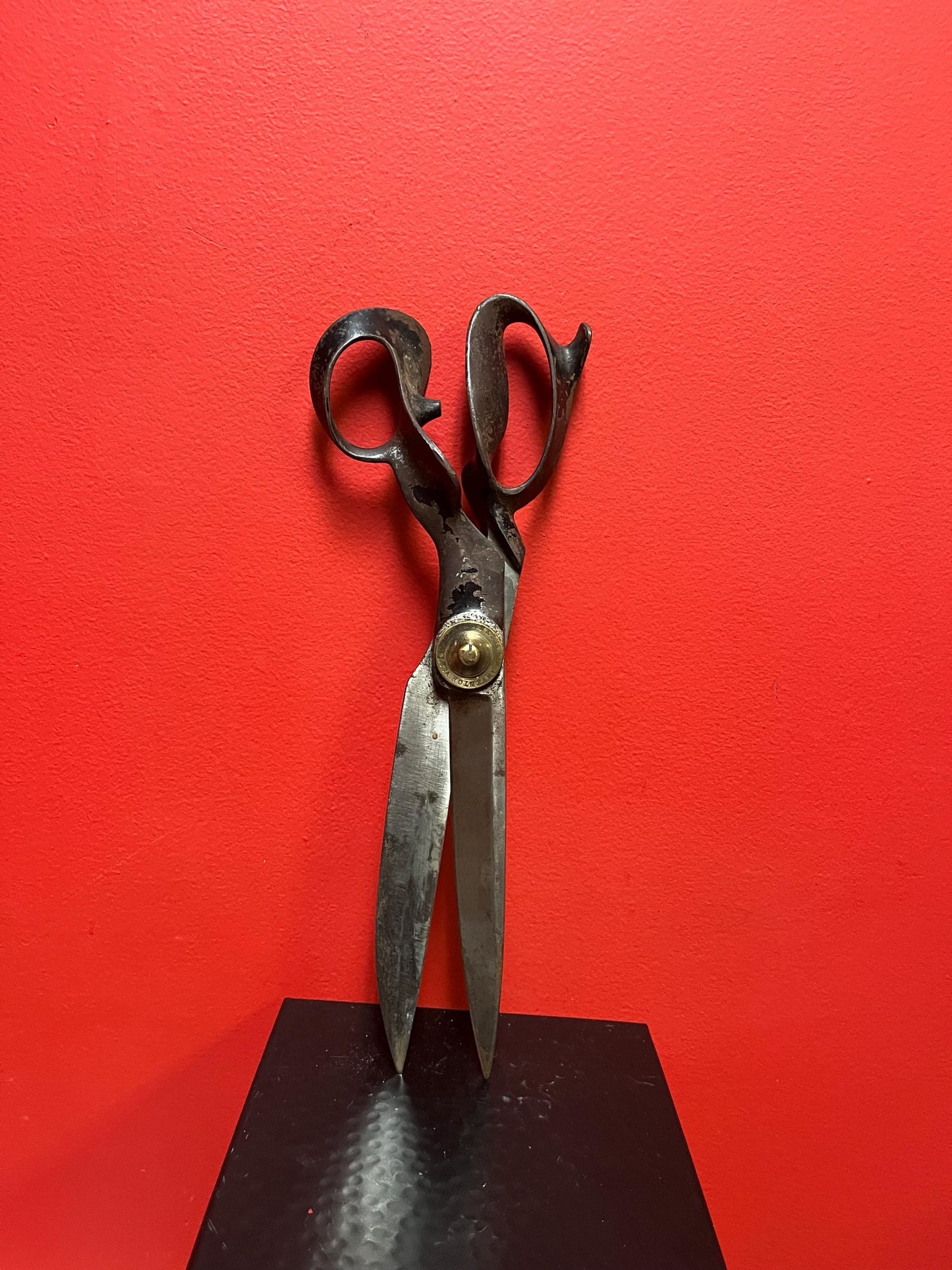 14 inch long American cast-iron shears sharp and cool