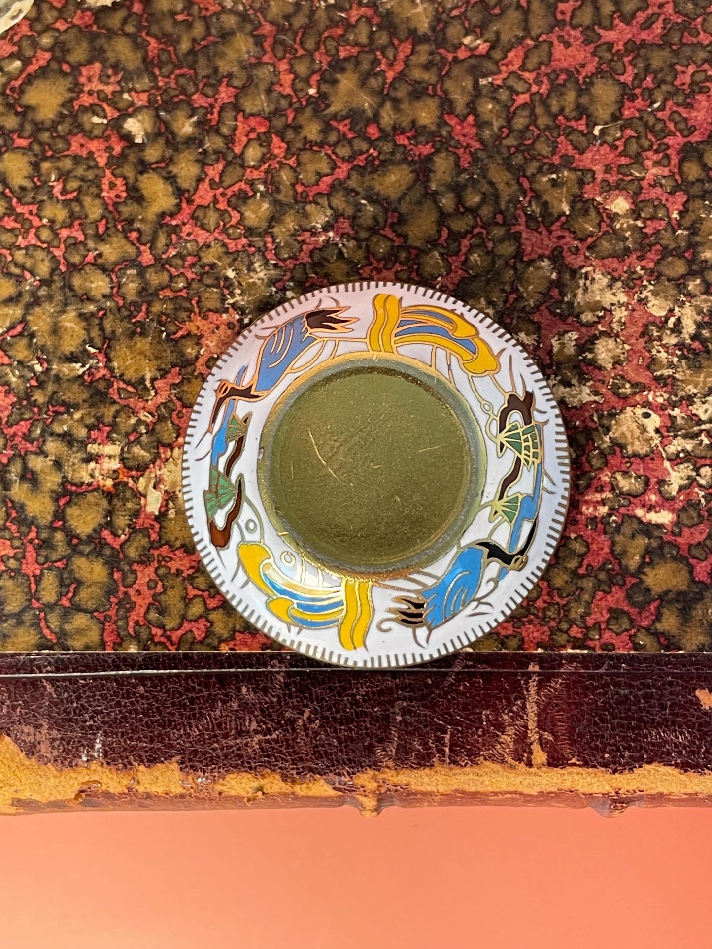 Lovely lidded 2 inch Cloissoné bowl