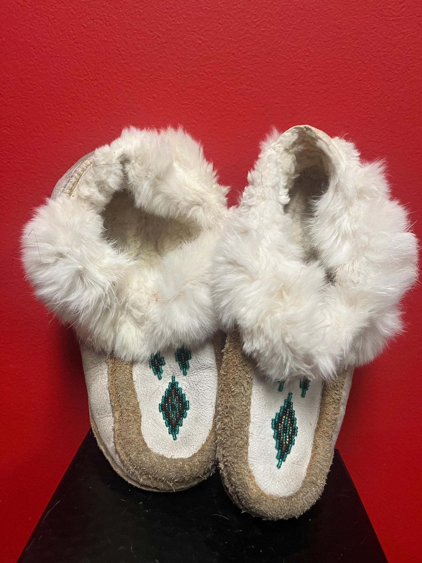 Beautiful indigenous first nations leather fur and beaded moccasin shoes not perfect so see photos great for collection 10 inch long