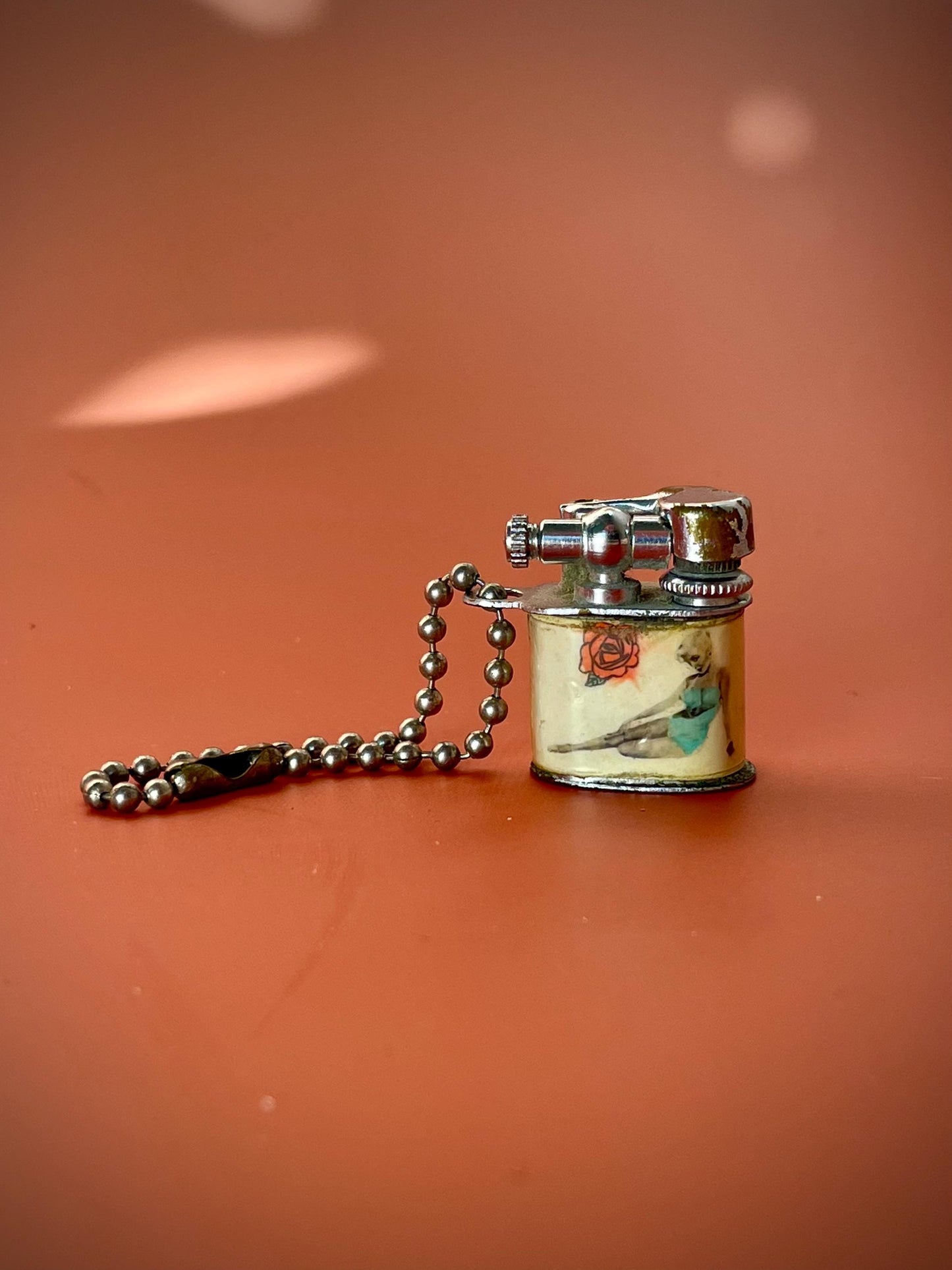 1950s Tiny Pinup Lighter Needs Flint, Wick & Fuel, Working Parts