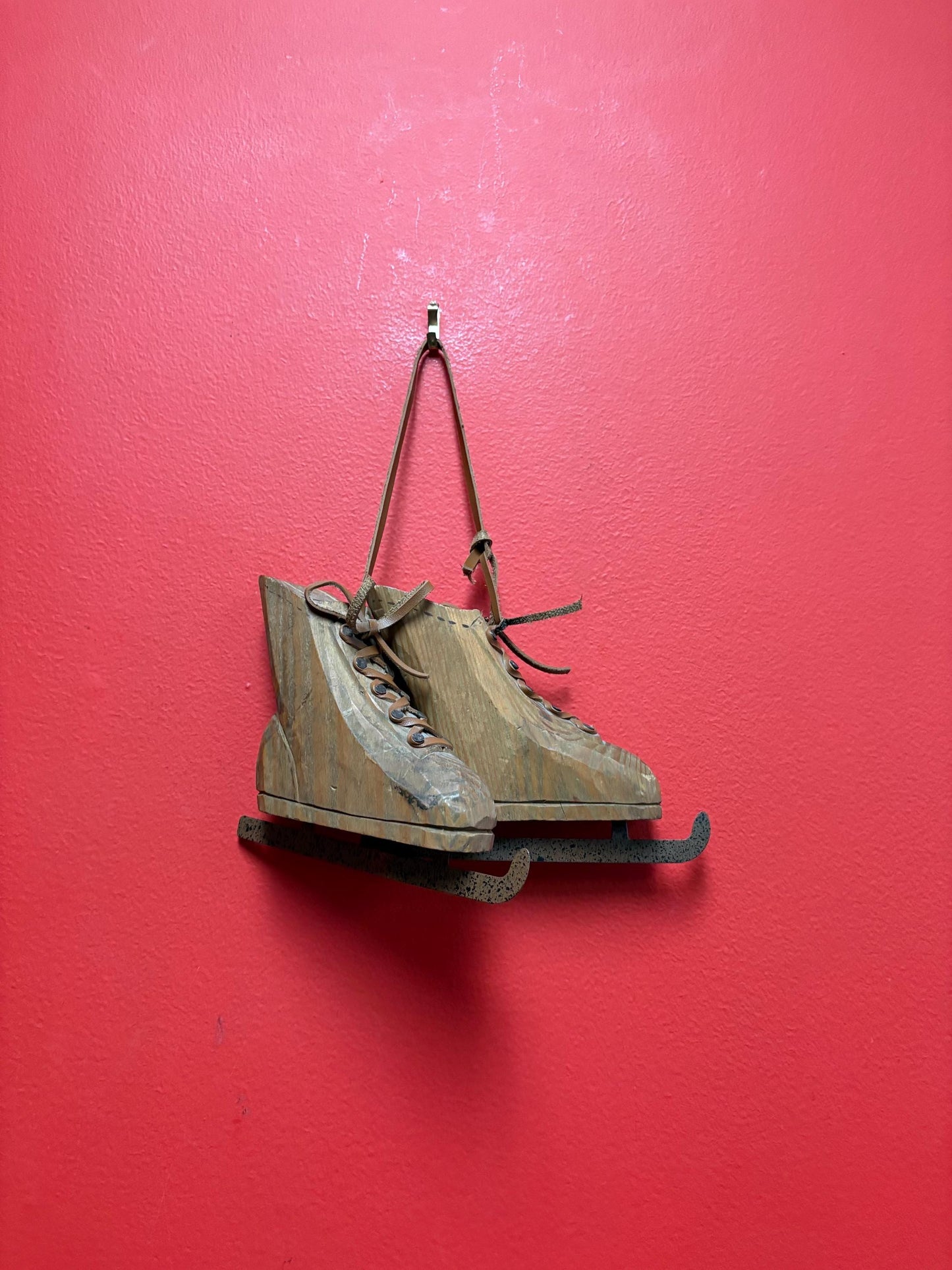 6 x 5 high antique Canadian primitive wooden model skates great detail great gift so cool