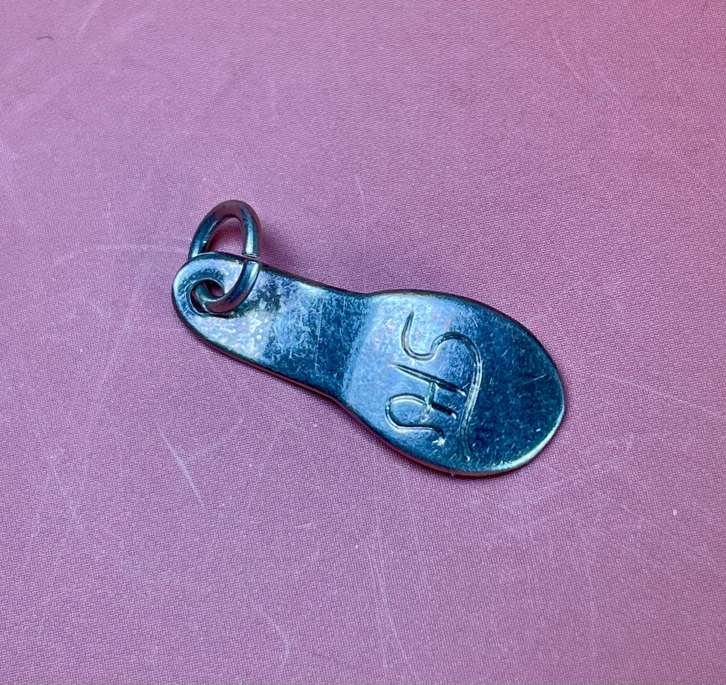 Beautiful indigenous first nations Pacific northwest coast signed beaver pendant