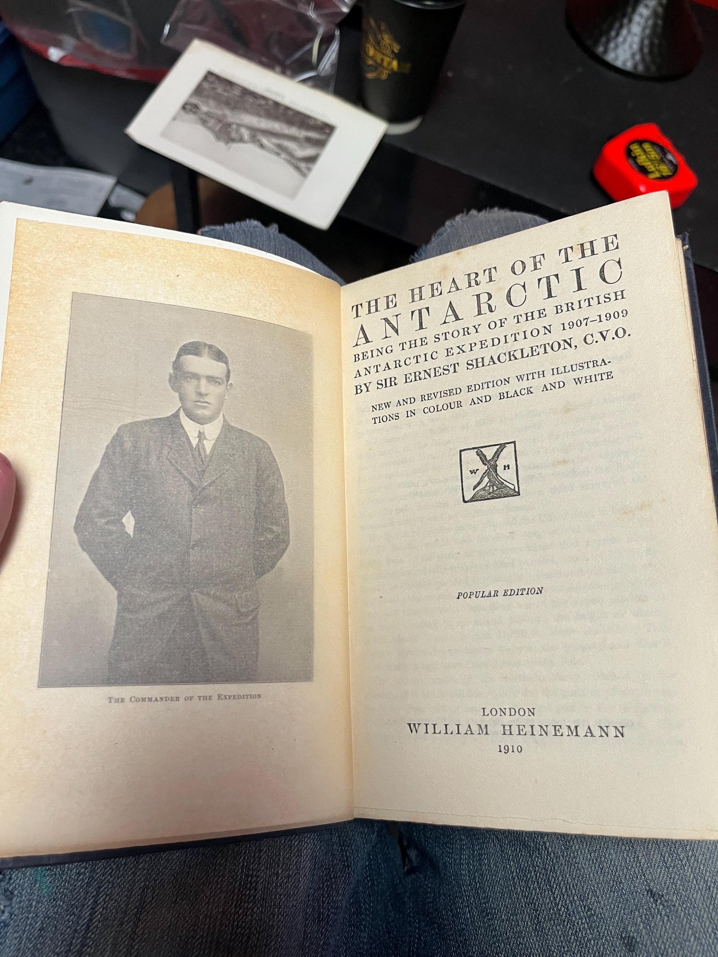 Amazing antique book - the heart of the Antarctica by sir Ernest Shackleton - pretty good antique condition so see photos 368 pages -