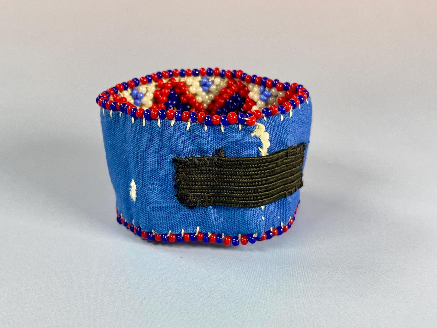 Cute stretchy Native First Nations Childs beaded bracelet  great gift