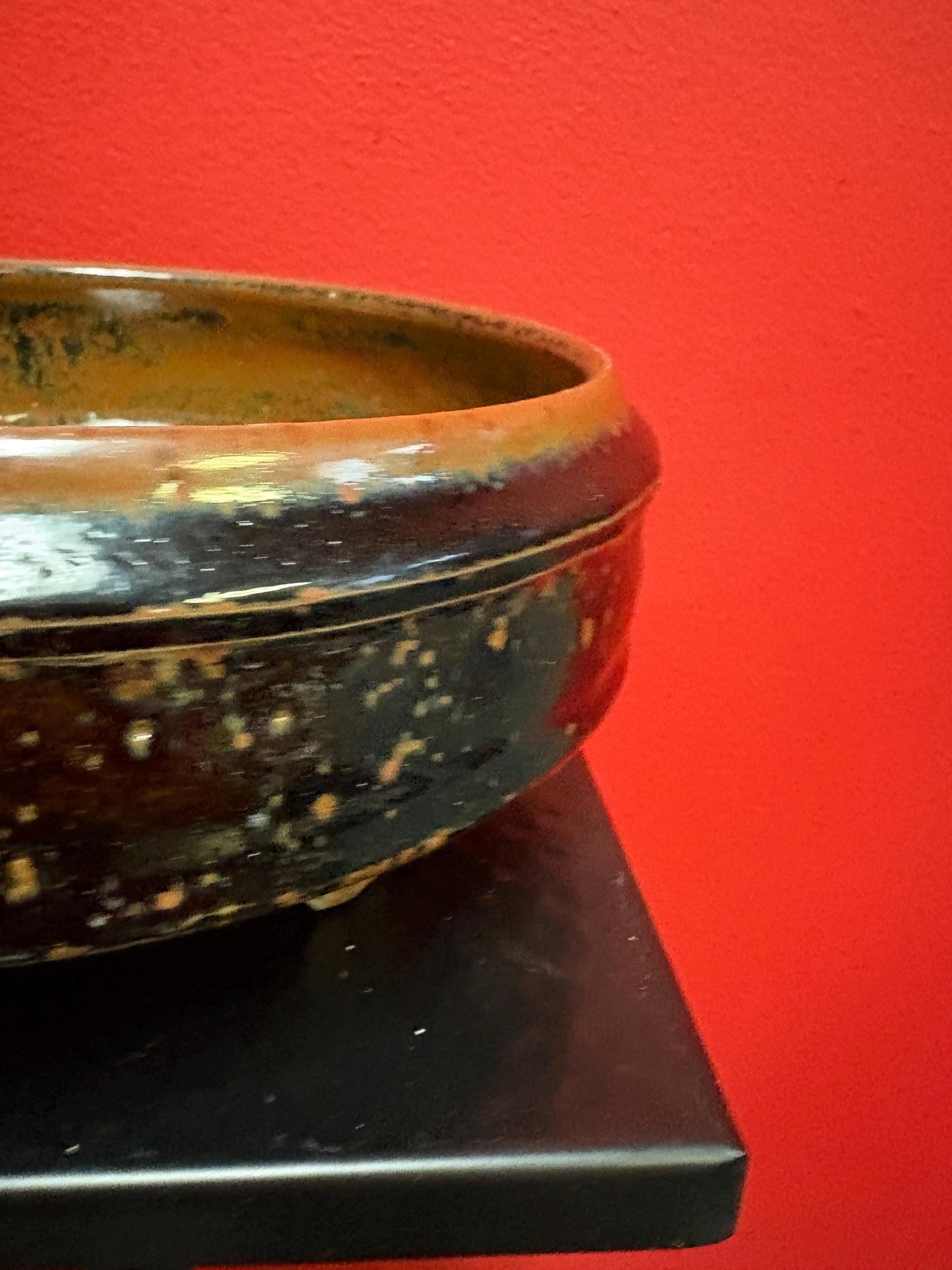 Wayne Ngan - Absolutely beautiful 8 x 3.5 inch Japanese Canadian authentic signed Wayne Ngan bowl unsigned Perfect condition