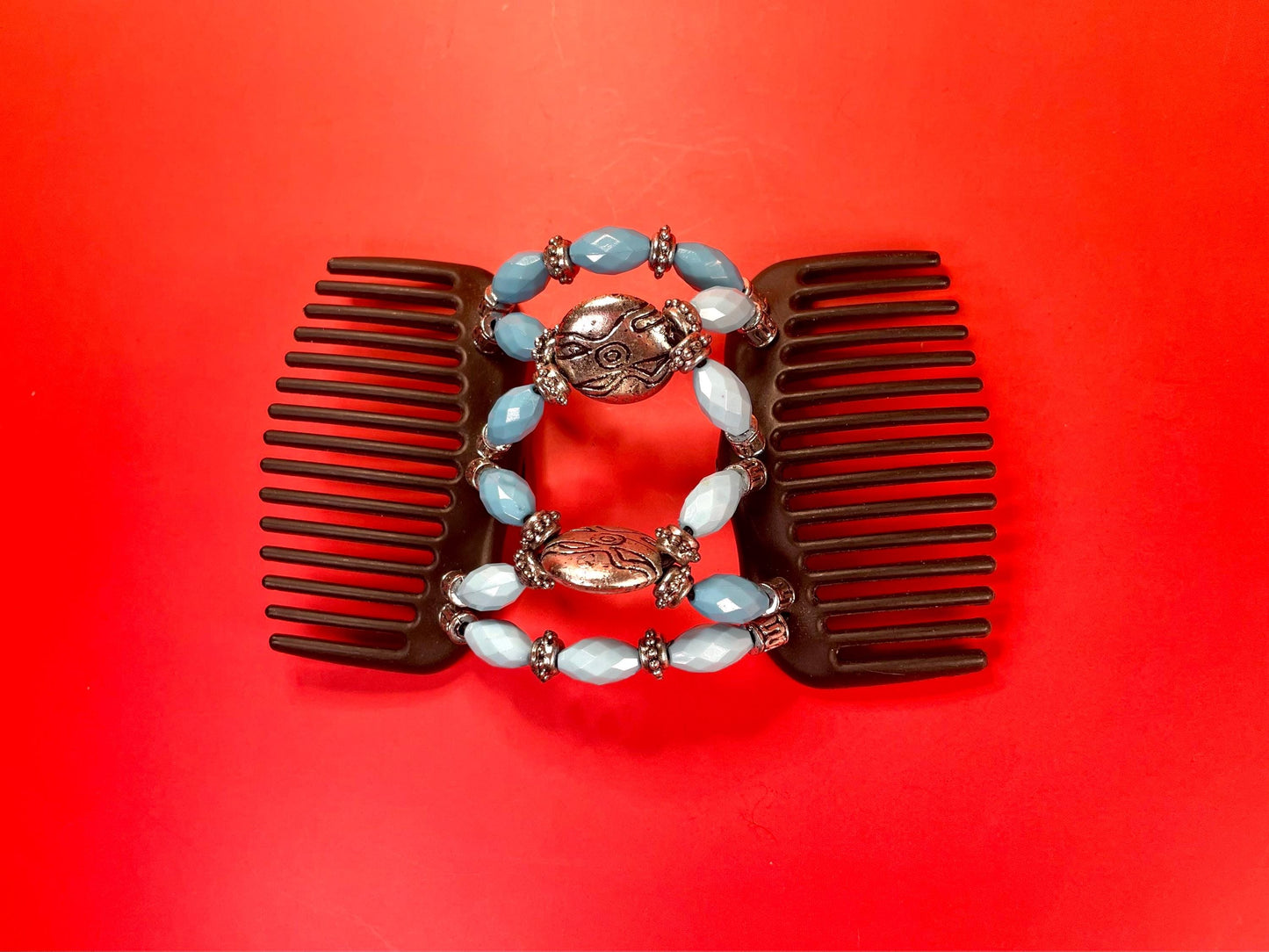Vintage Magic Moments Hair Comb Accessory