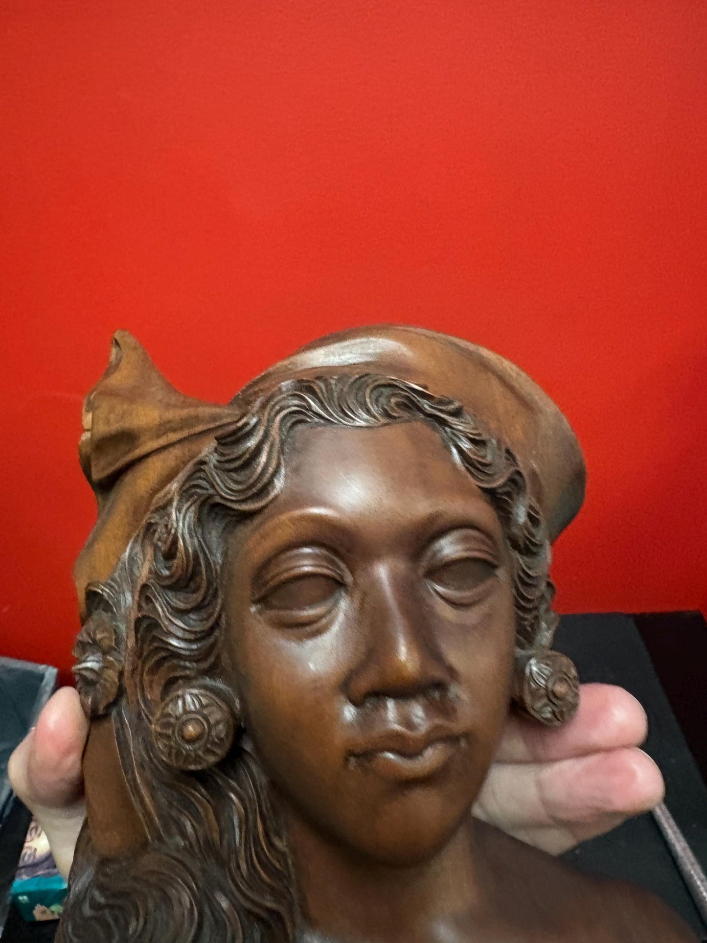 Beautiful heavy 12 inch tall signed wooden statue of a female Beaty Indonesian old perfect condition and detailed signed - those eyes