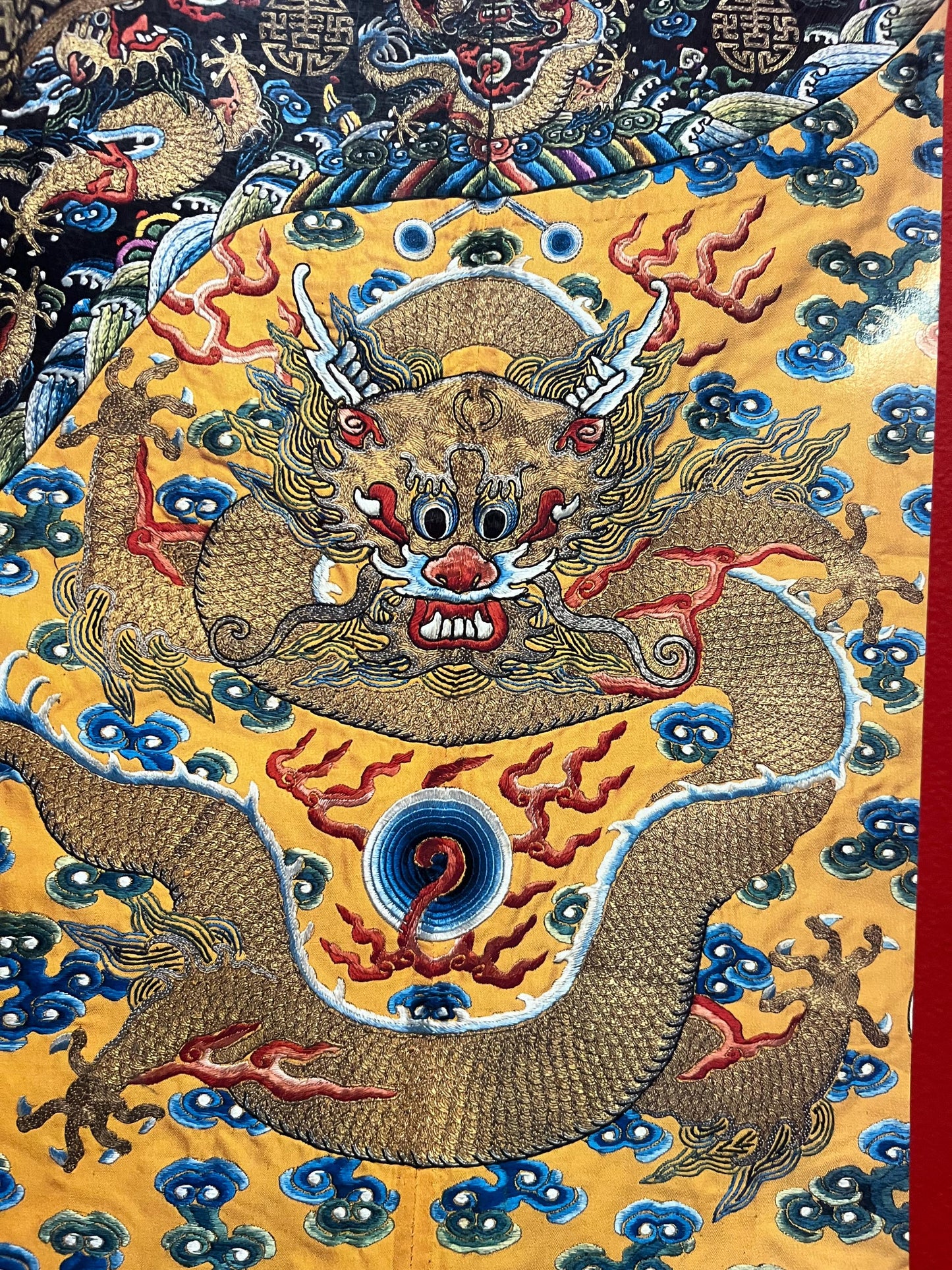 Beautiful son of heaven imperial arts of China book 207 pages 1988