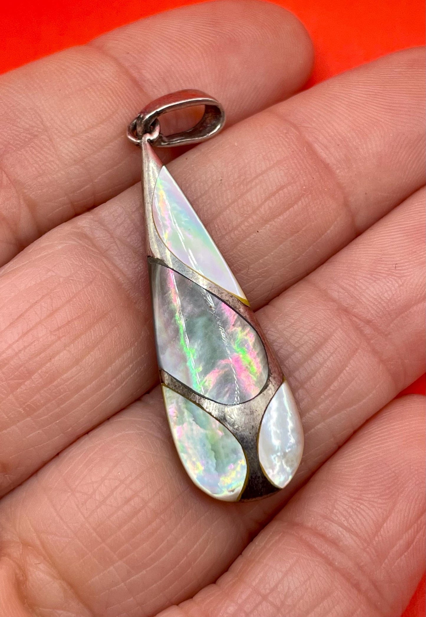 1.75 inch long abalone shell pendant lovely condition