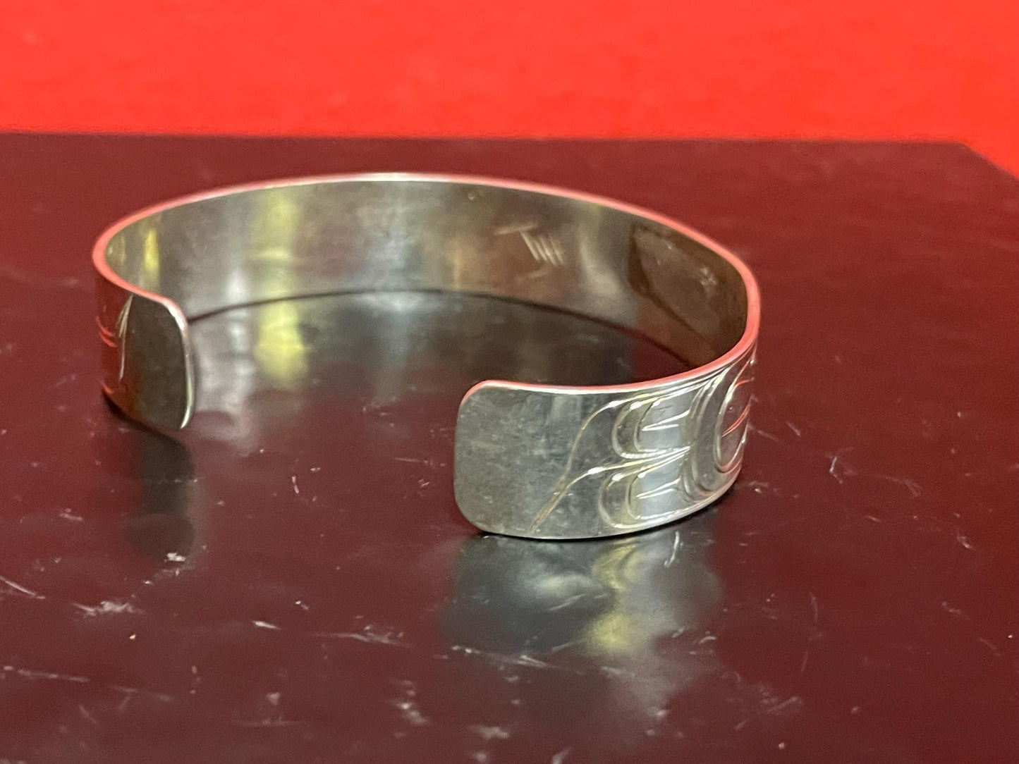 Stunning 2 1/2 inch wide indigenous first nations northwest coast Sterling Tony Hunt thunderbird bracelet amazing detail