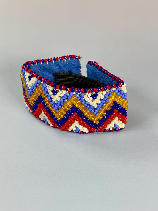 Cute stretchy Native First Nations Childs beaded bracelet  great gift