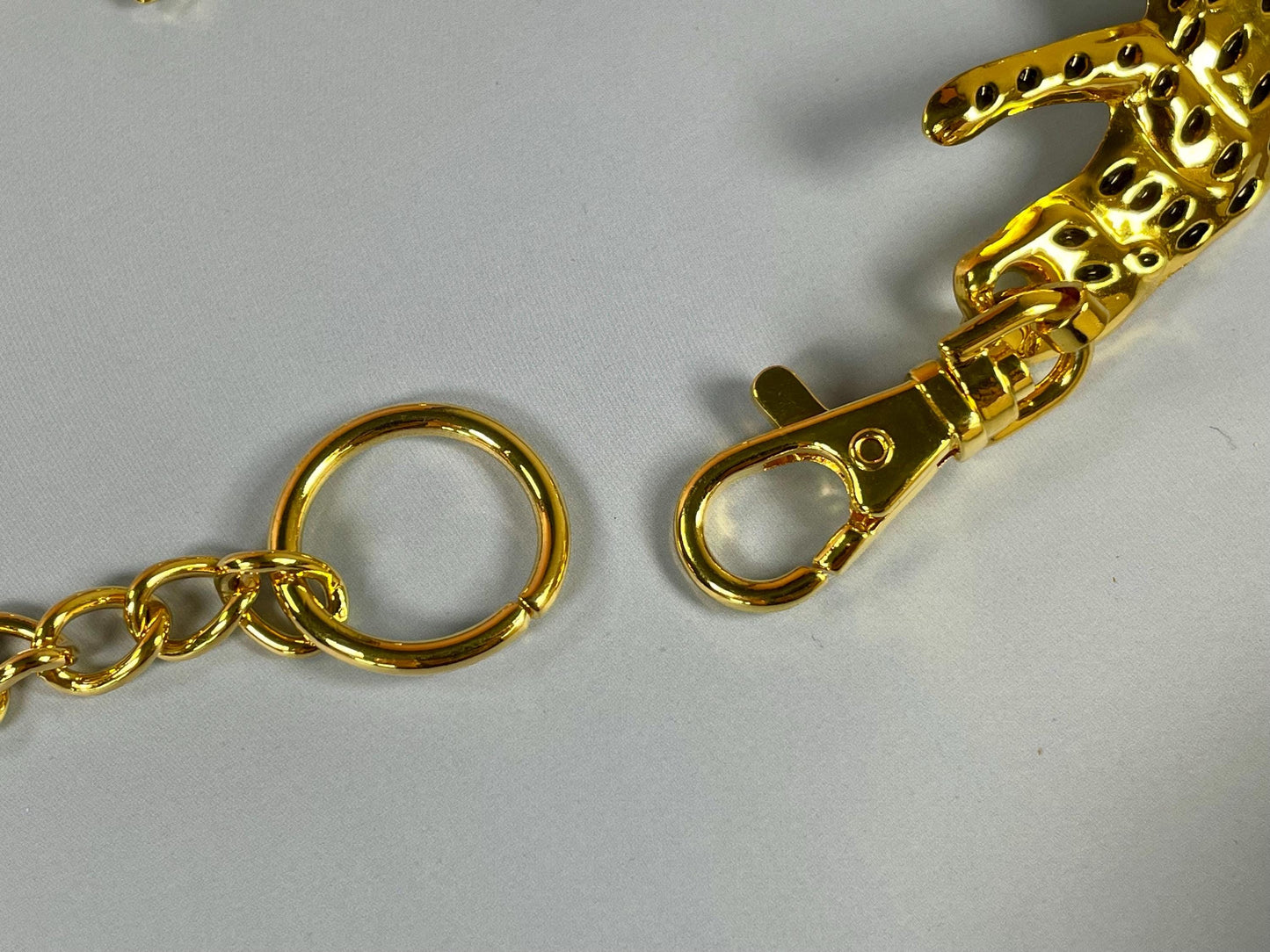 Gold-tone adjustable Metal Leopard Belt