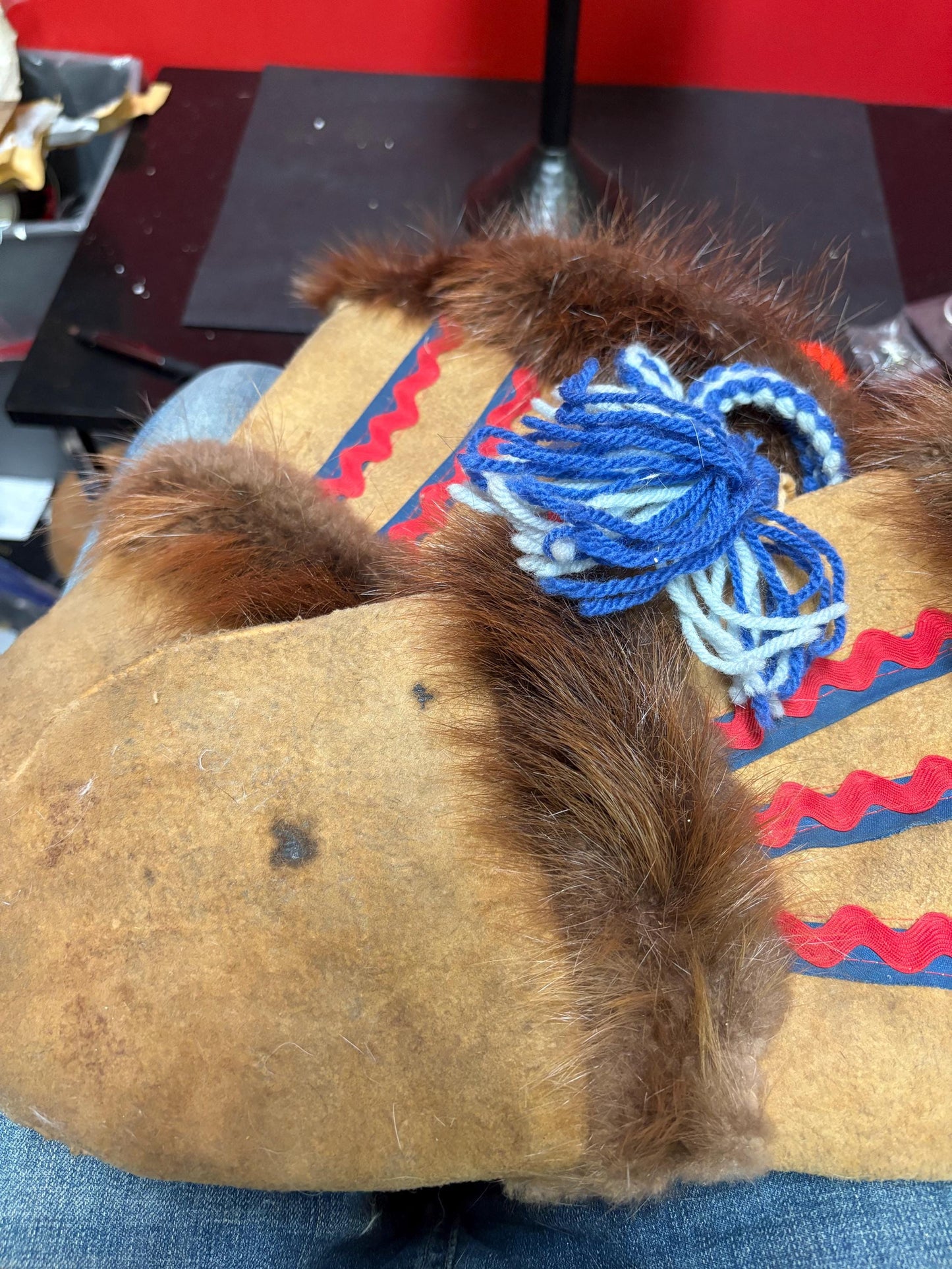 Lovely indigenous first nations leather and beaded gloves in good condition - value priced  9.5 x 5  good antique  condition